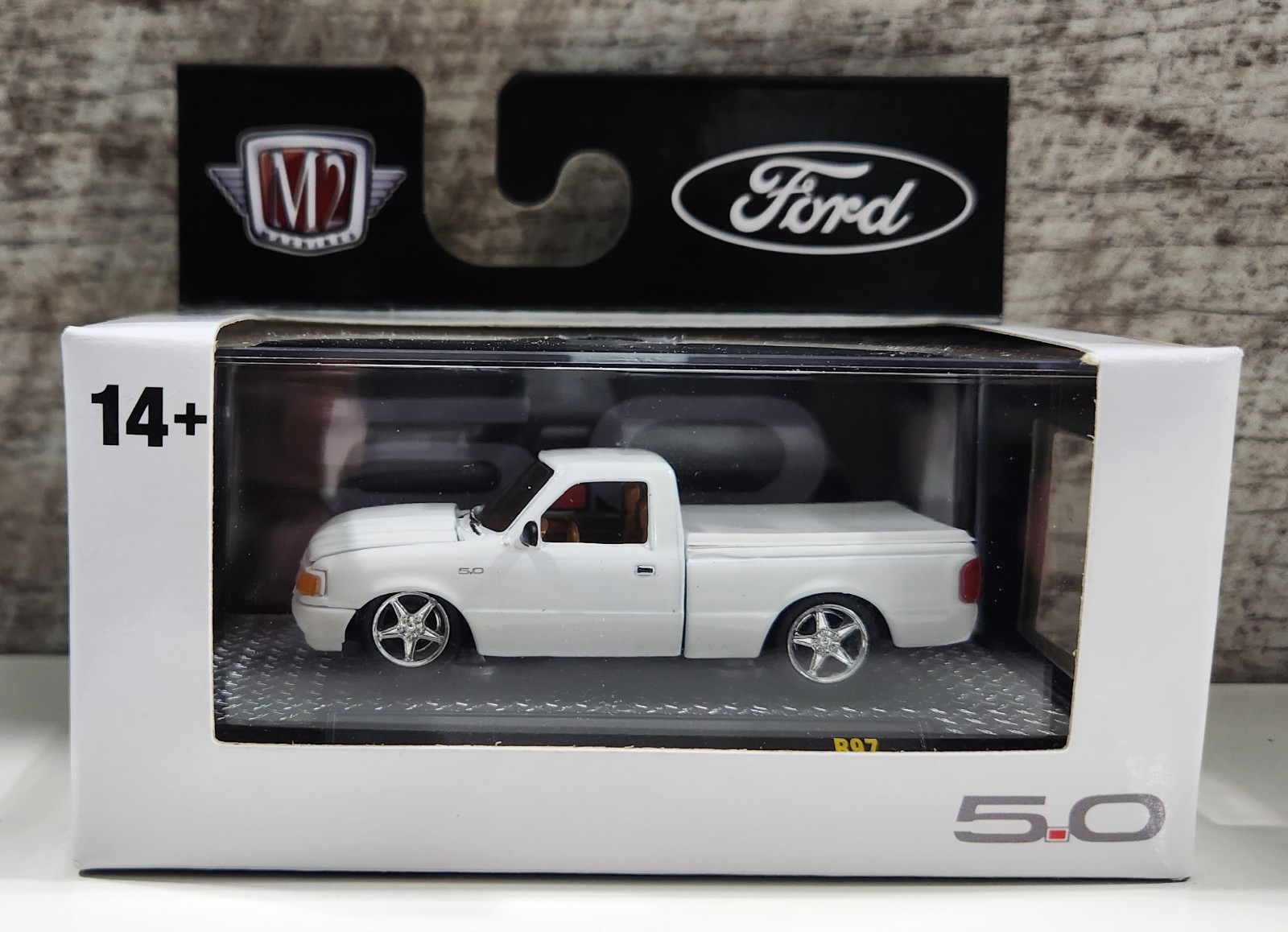 M2 Machines 1:64 1995 Ford Ranger Custom White