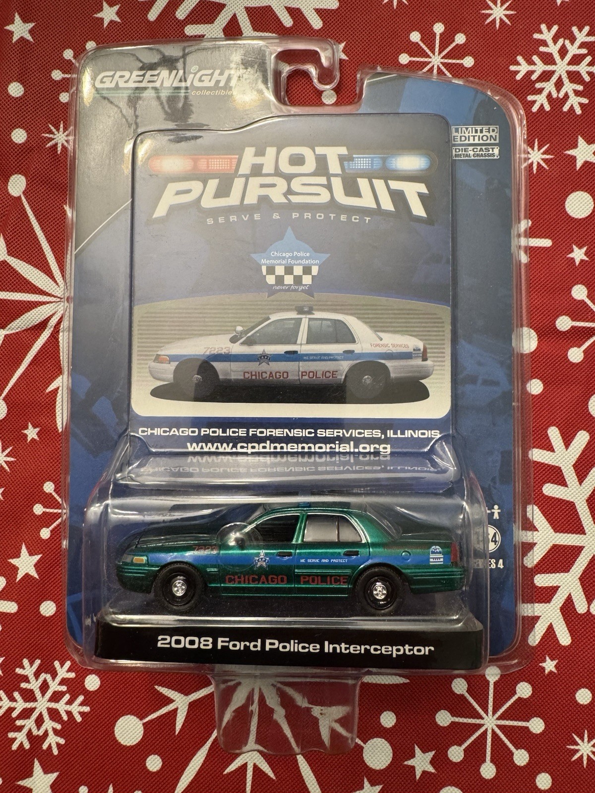 Greenlight Hot Pursuit Chicago Police 2008 Ford Police Interceptor Green Machine