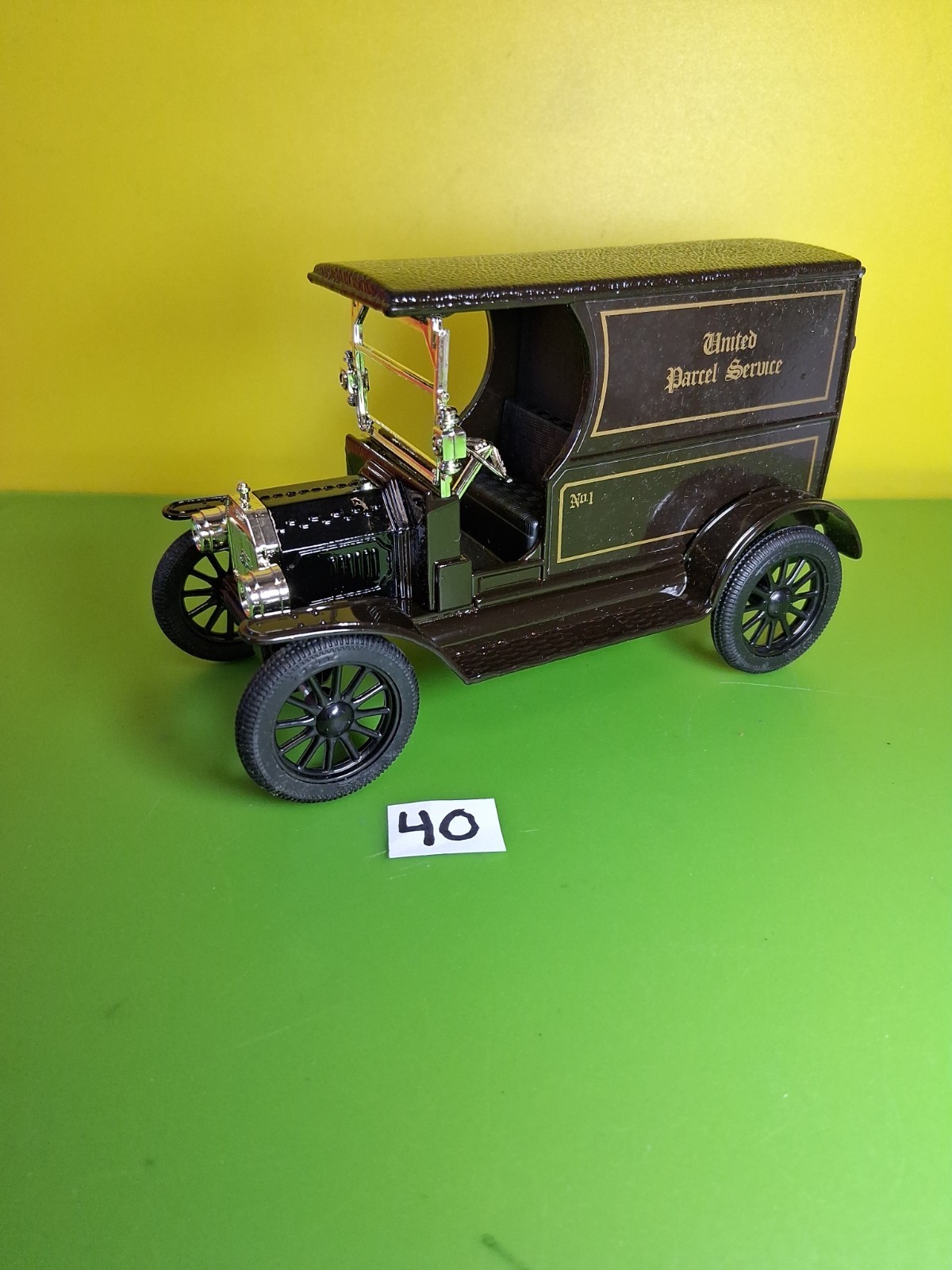 UPS United States Parcel 1913 Model T Package Car Panel Side Truck