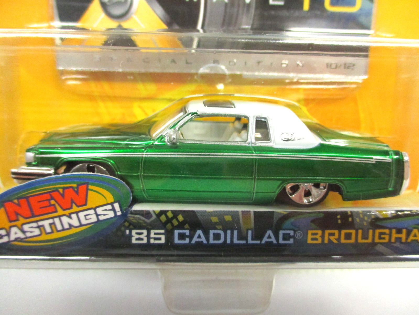 JADA – DUB CITY OLD SKOOL – 1985 CADILLAC COUPE DEVILLE BROUGHAM LOWRIDER – 1/64