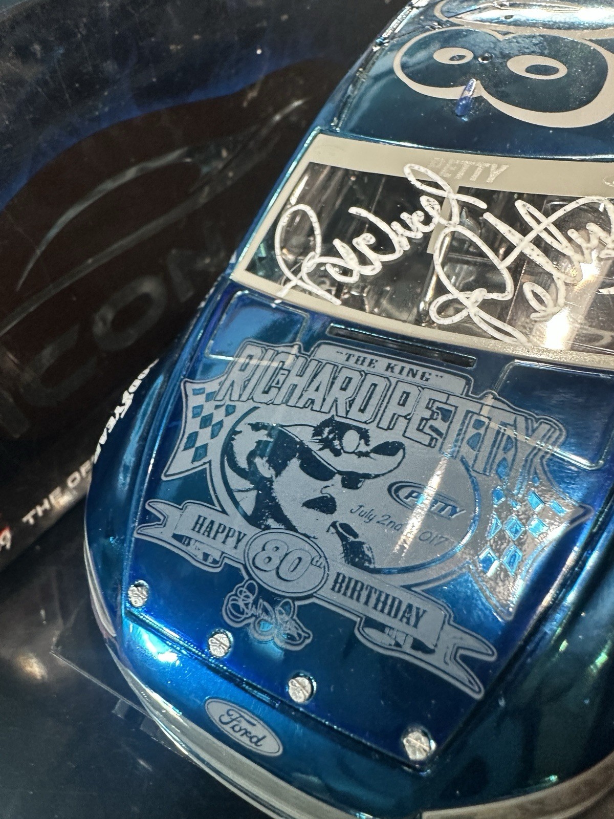 #80 Richard Petty 2017 Chrome Elite ICONS 8Oth Birthday Autographed DIN 11