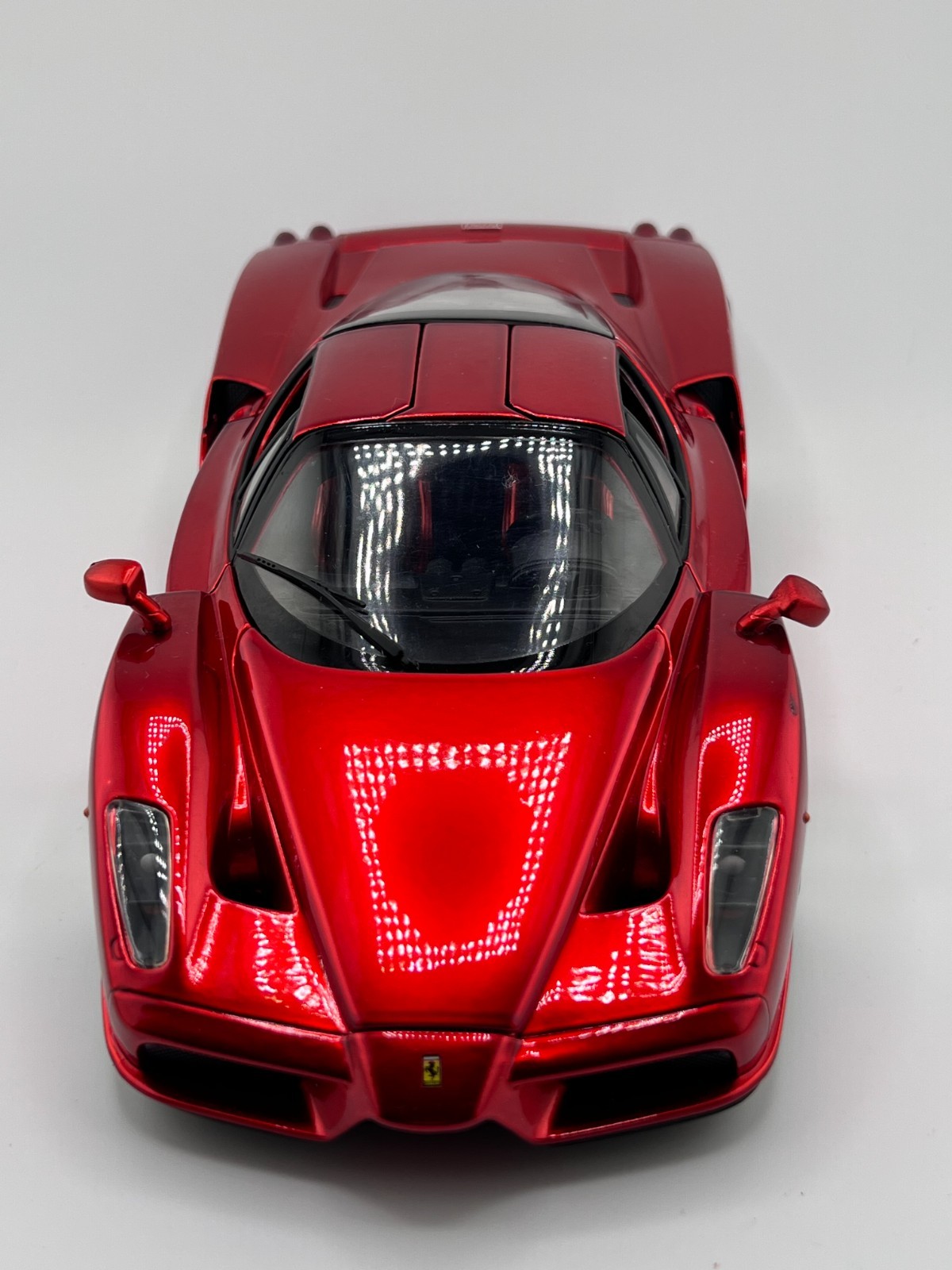Hot Wheels Ferrari Enzo Ferrari 1:18 Diecast Red Mattel Licensed Collector Car