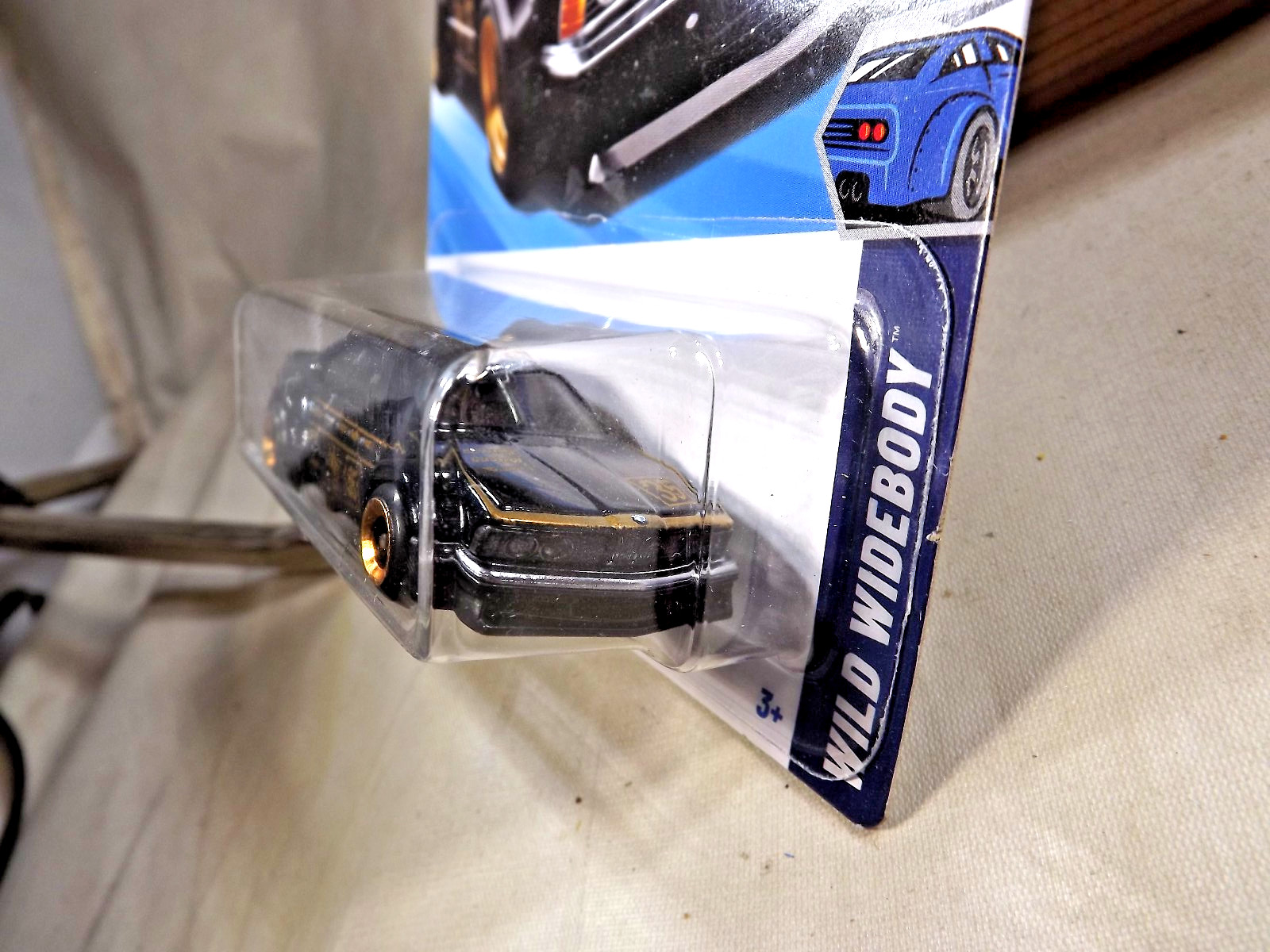 2025 Hot Wheels #185 Wild Widebody 1/5 BMW 635 CSI Black w/Black 4 Sp Gold Rims