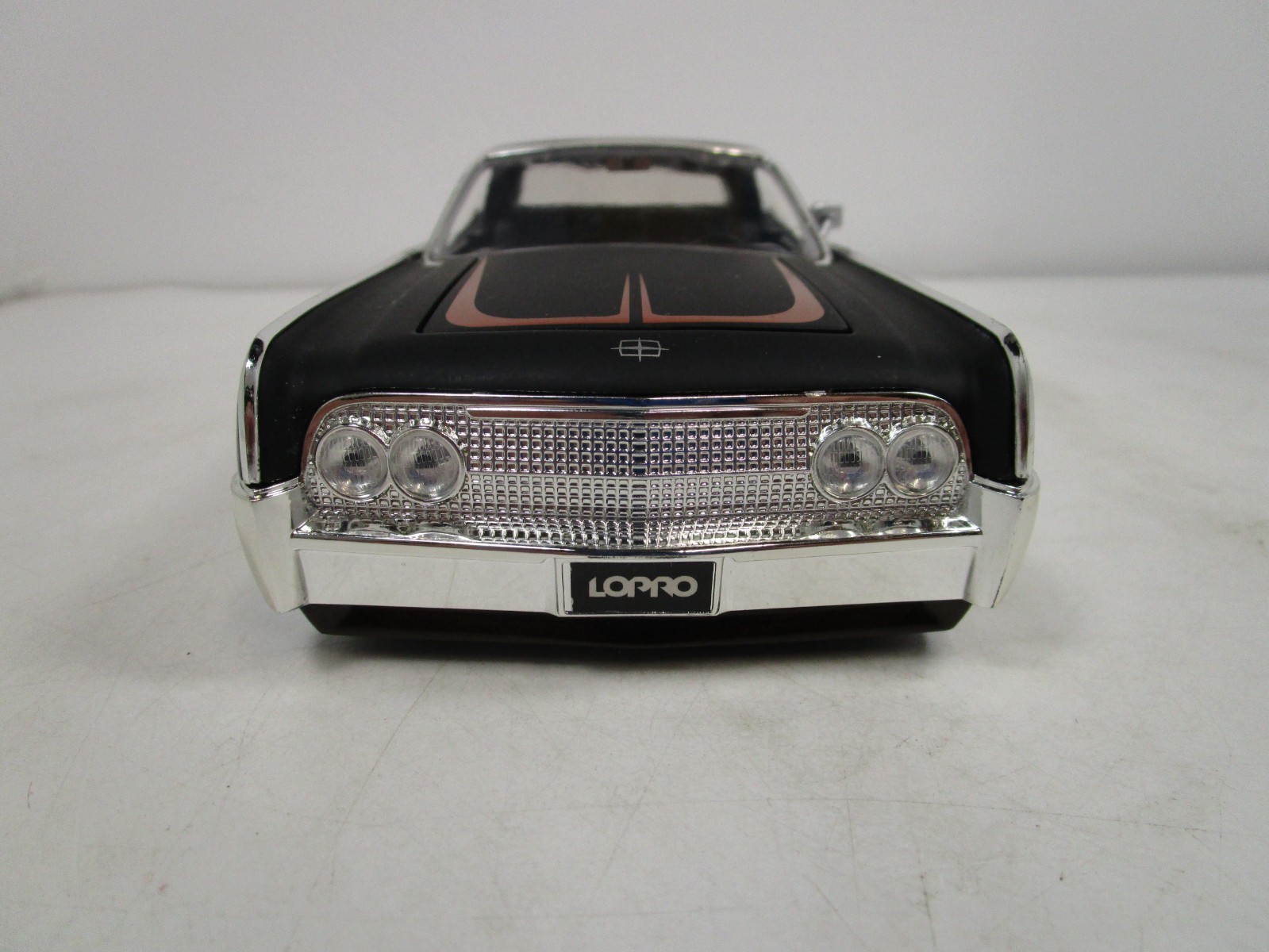 JADA 1/24 LOPRO METALLIC BROWN 1963 LINCOLN CONTINENTAL NICE *READ*