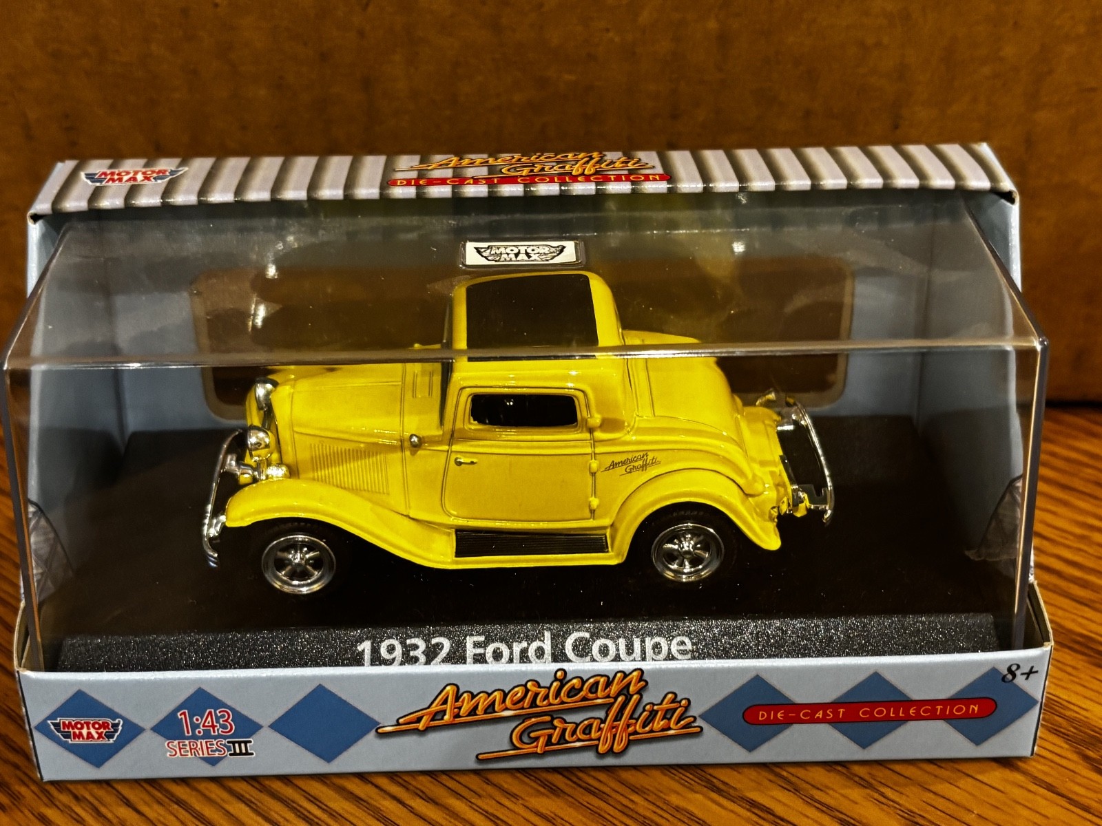 1932 Ford Coupe American Graffiti Motor Max Diecast 1/43 Scale Car Series III