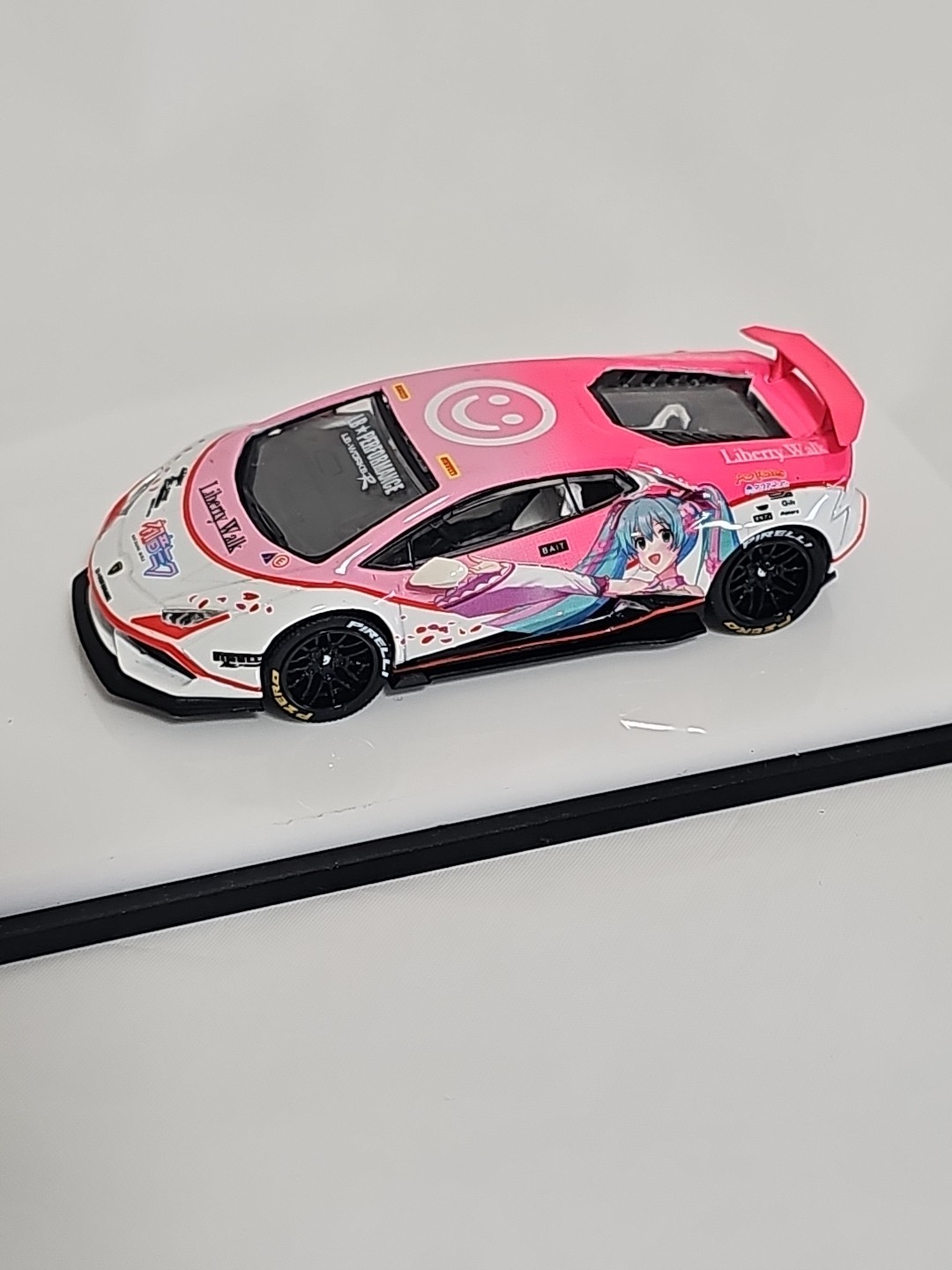 King Model Lamborghini Huracan LP610 LB 1.0 Hatsune Blue 1:64