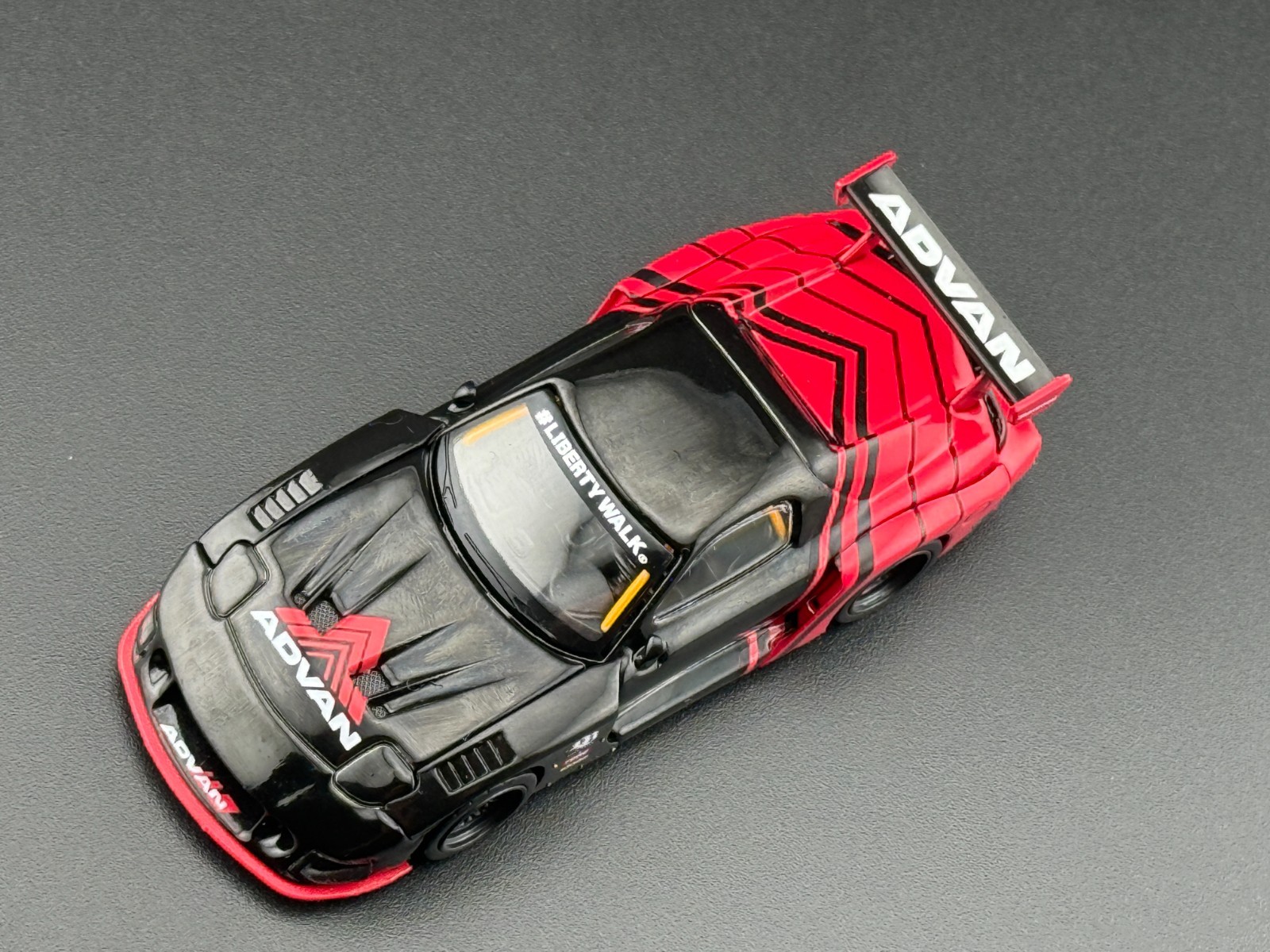 Mini GT Mazda RX-7 LB-Super Silhouette Advan #983 1/64