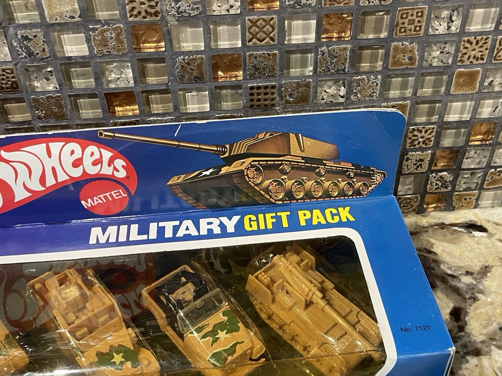 Vintage Hot Wheels Military 4 Pack Gift Set 1:64 1983 Mattel 7121 New Boxed
