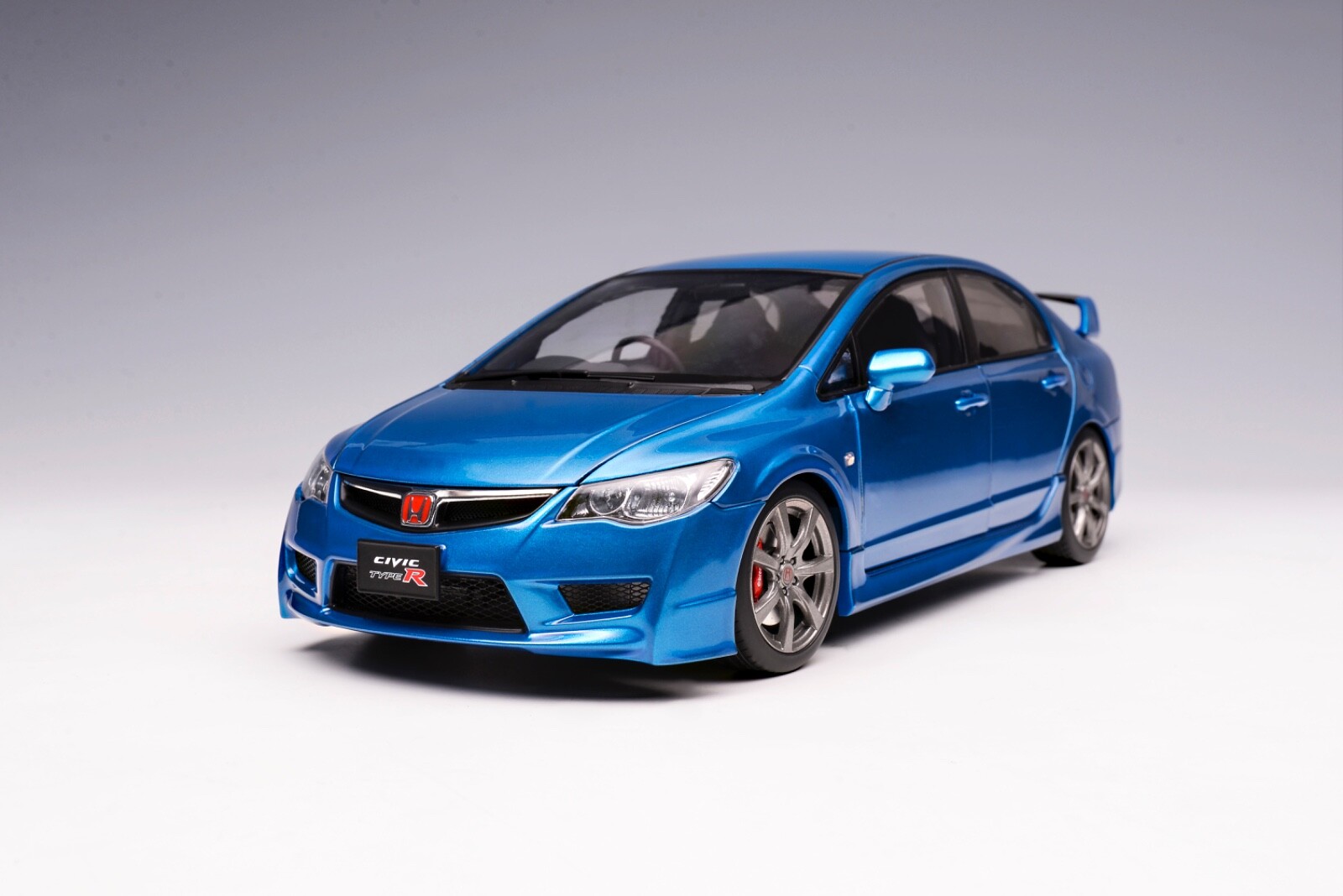 1/18 MotorHelix Honda Civic Type R ( FD2 ) RHD early Version Pearl Blue AB507