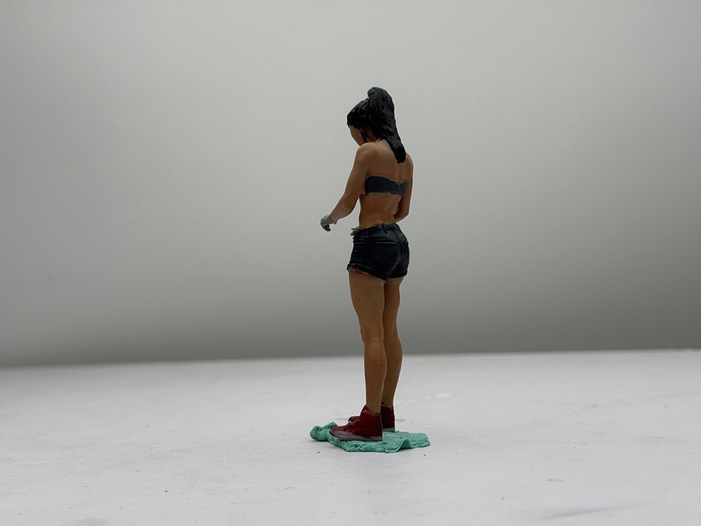 1/18 Miniatures Figures Mechanic Beauty Girl Scene Props Model For Cars Vehicles