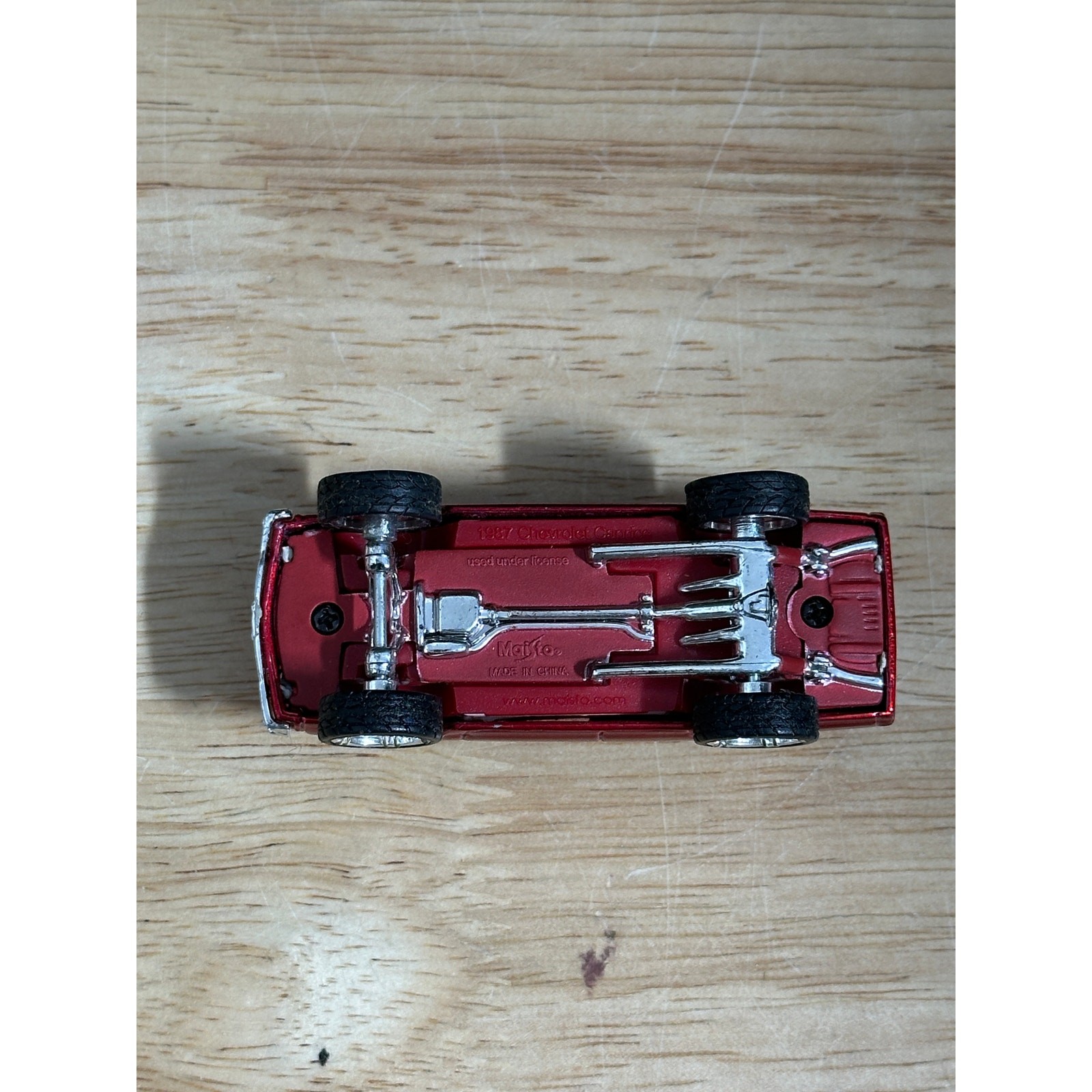 Maisto King of the Street ‘87 Chevrolet Caprice Supreme Red Metallic