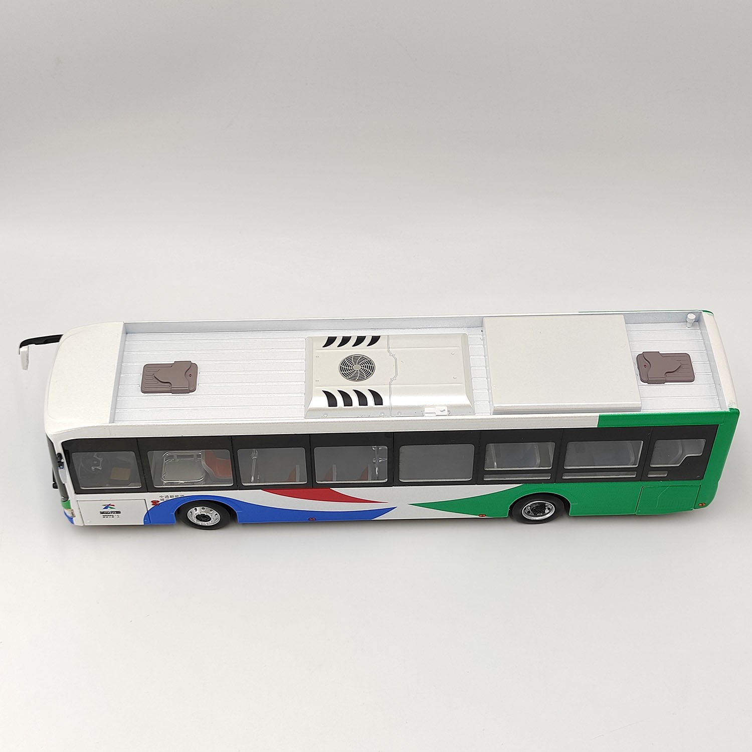 Original 1/43 Zhongtong Bus N12 LCK6126EVGRA1 Qingdao Bus Alloy Model