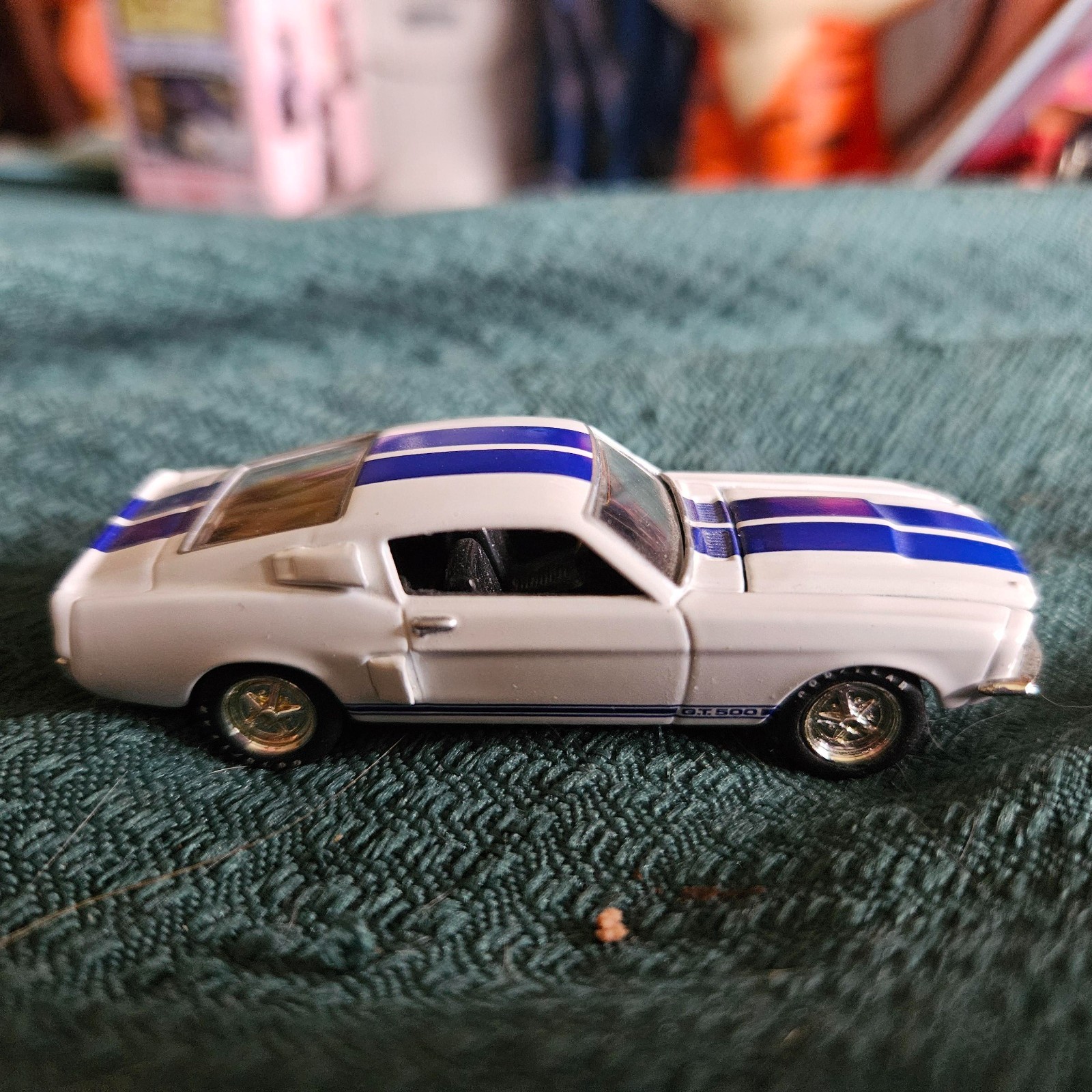 Hot Wheels Legends Set – 1/24 1967 Blue GT500 and 1/64 wht 67 GT500 unopened box