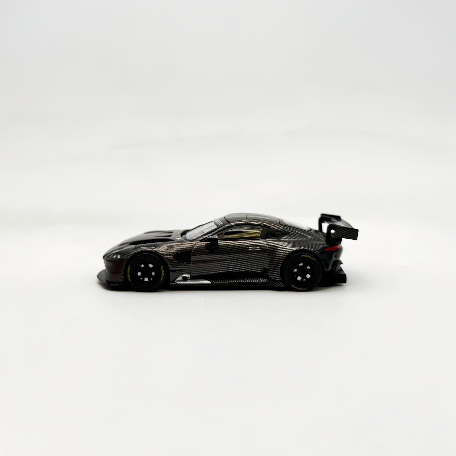 Pop Race 1:64 Aston Martin GT3 Full Carbon Black #178