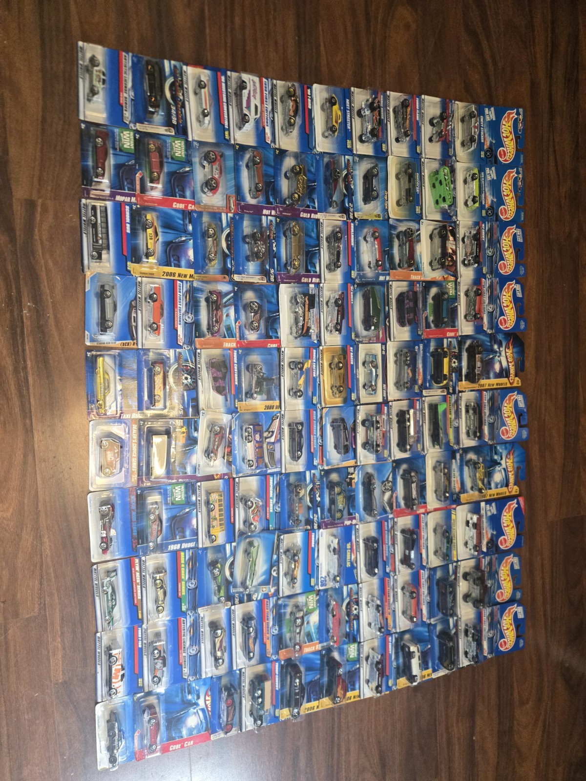 Lot Of 100 vintage & new Hotwheels In Box. variety. unopened. Some rare cars.