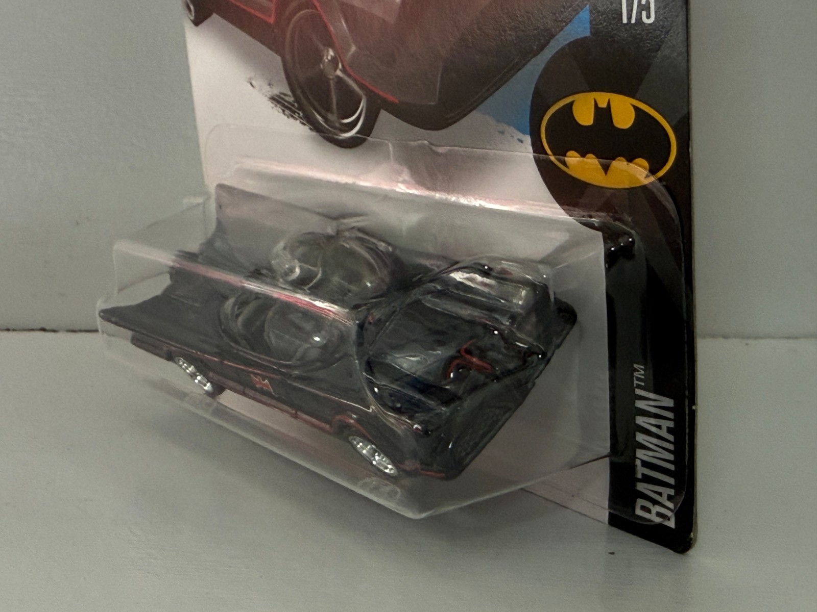 2016 HOT WHEELS SUPER TREASURE HUNT 1/5 BATMAN TV SERIES BATMOBILE 1:64