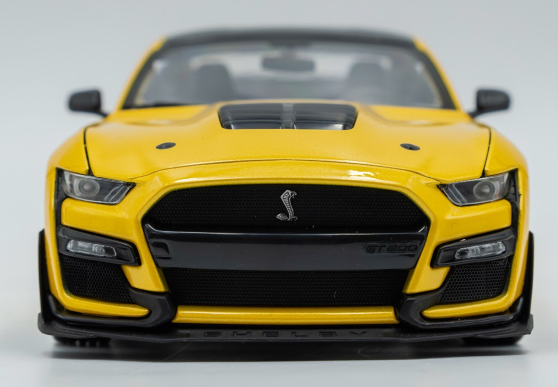 Maisto 1:18 Scale Special Edition – 2020 Mustang Shelby GT 500 Metallic Yellow