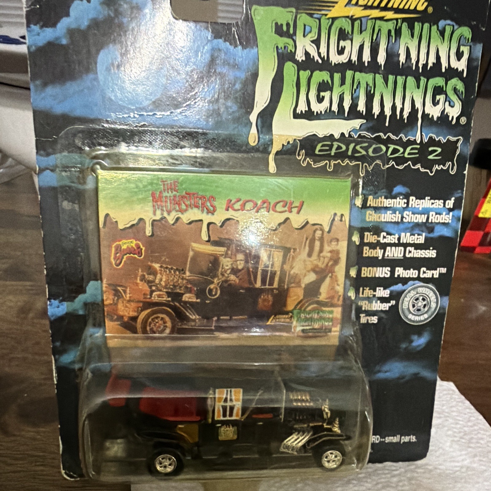 Johnny Lightning Fright’ning Lightnings Ep 2 Munsters Koach 1:64 Diecast