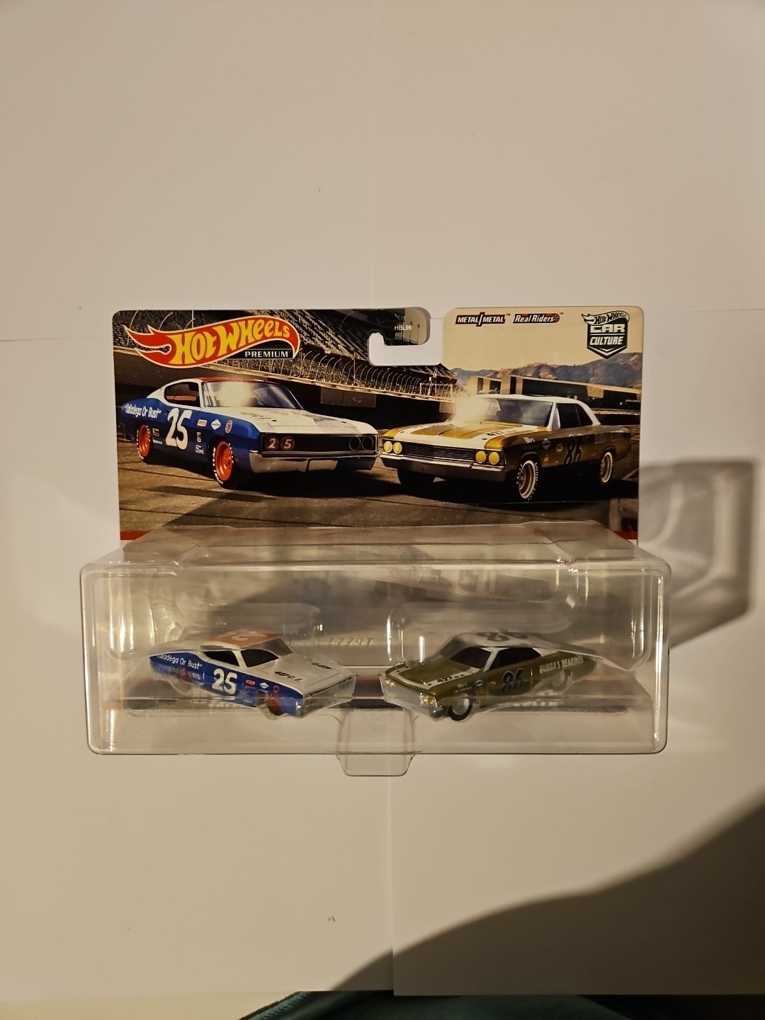 1969 Ford Torino #25 & 1966 Chevrolet Chevelle #86 Set Of 2 Pcs Hot Wheels