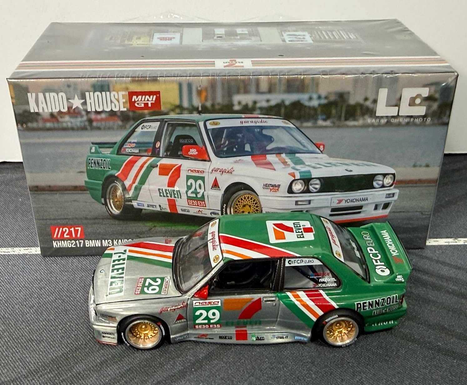 Chase Kaido House Mini GT BMW M3 Kaido Works Larry Chen V1 7-Eleven #217 KHMG217