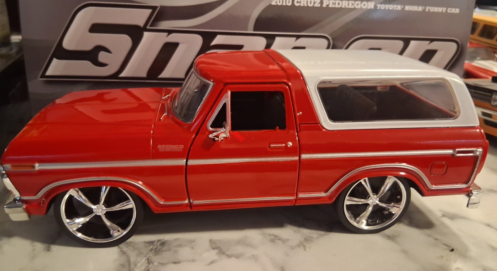 ( Custom Built) 1.24scale Diecast Custom 78 Ford BRONCO SLAMMED( Read Ad Plz)