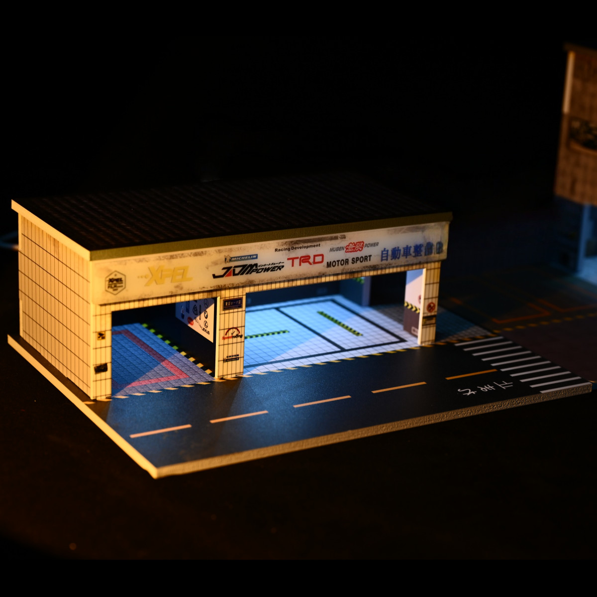 Diorama 1/64 Car Garage Model LED Lighting Car Repair Workshop Scene Model Gift