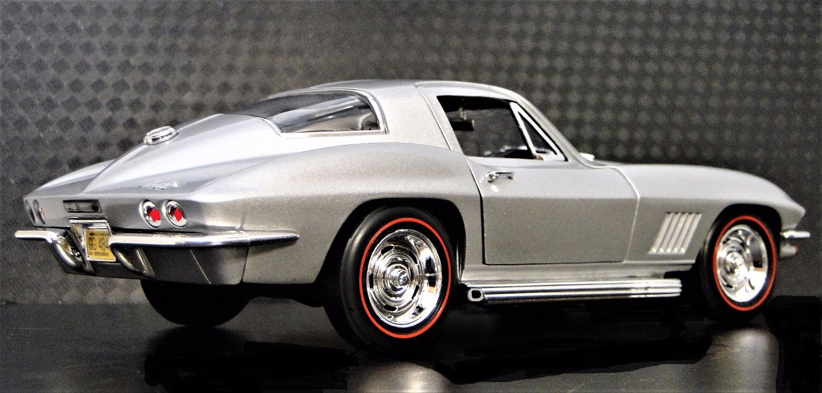 Corvette Chevrolet StingRay Race Car Chevy Classic Hot Rod Metal Promo Model