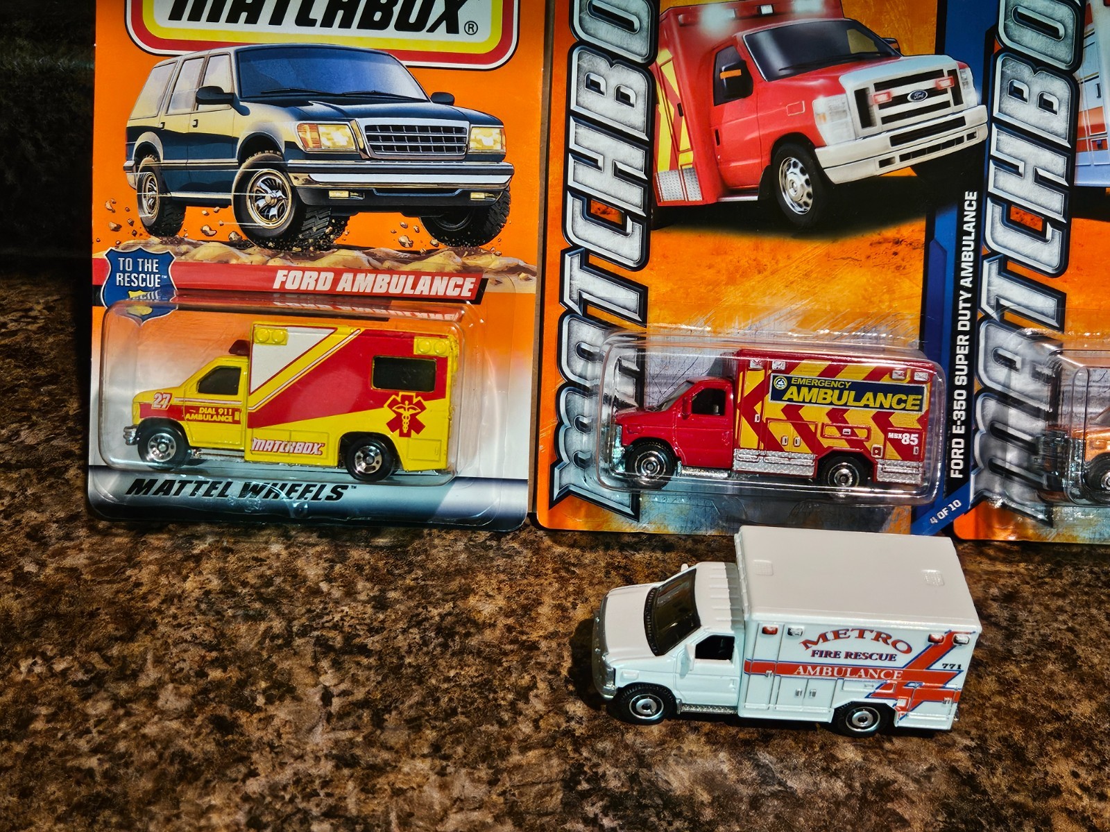 Matchbox Lot of 5 2008 Ford E-350 Ambulance Metro Fire Dept Rescue ’08 Orange