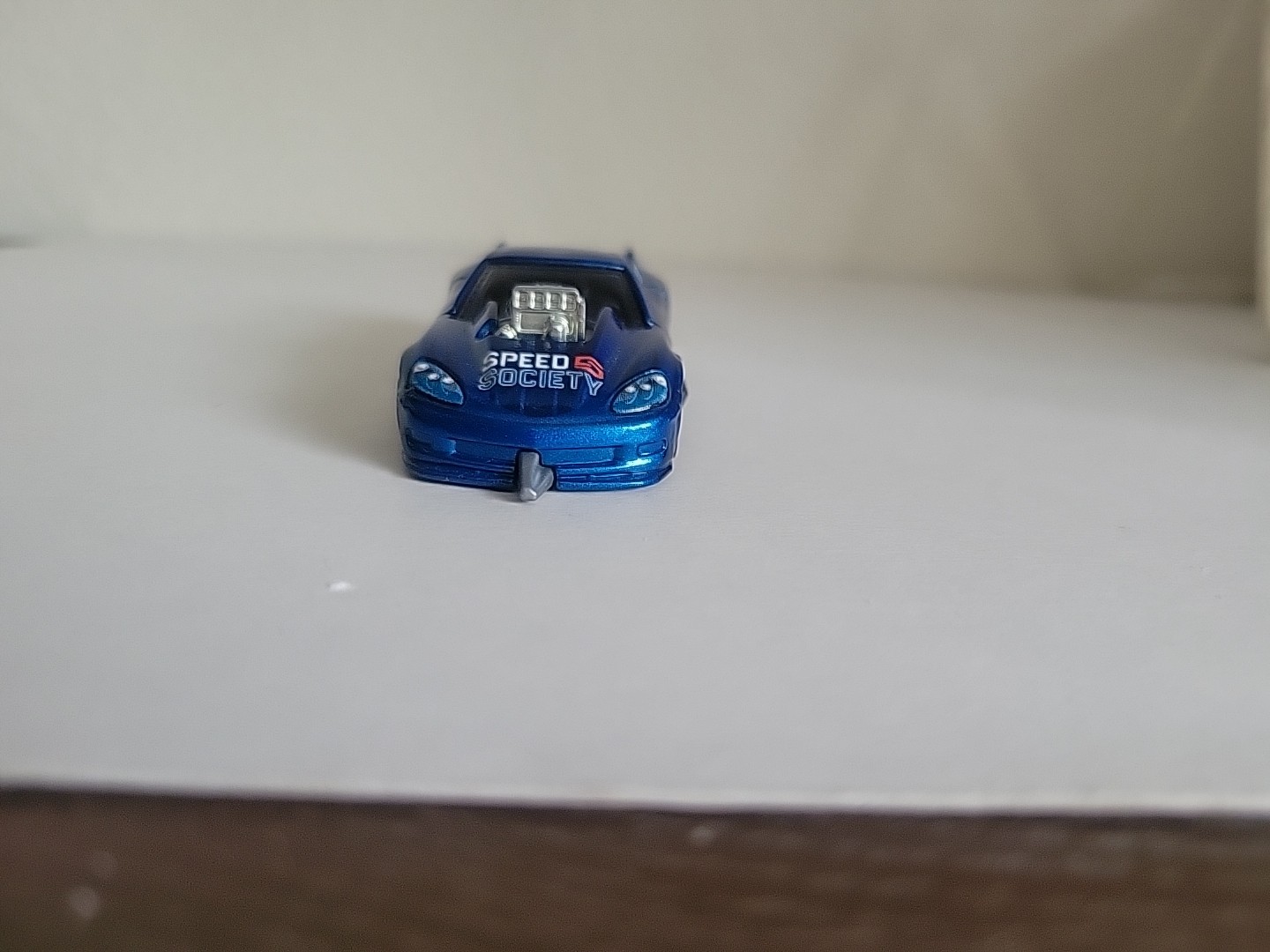 Hot Wheels 1:64 Corvette Z06 Drag Racer Diecast Car – LOOSE