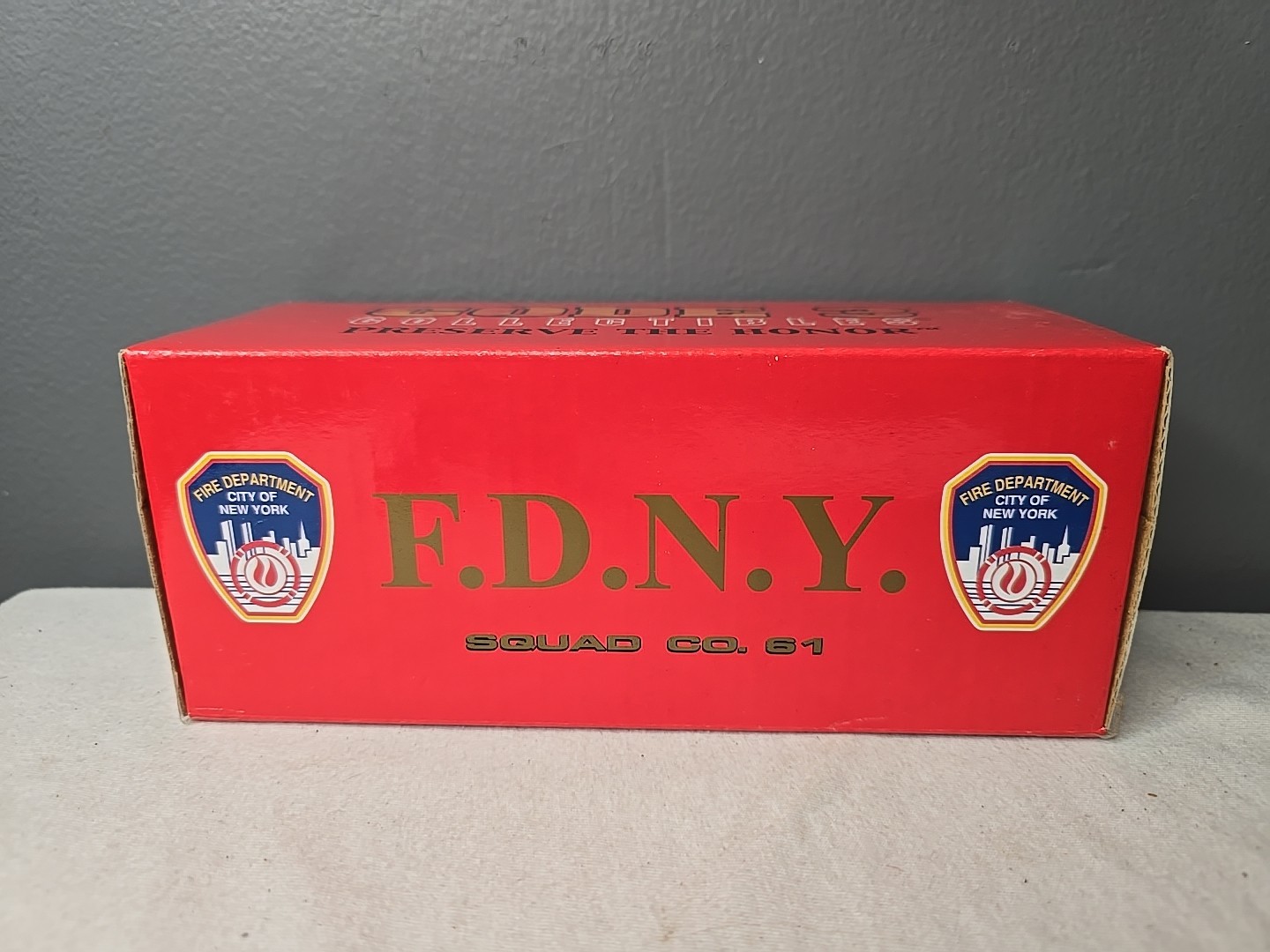 Code 3 FDNY Squad Co. 41 1998 Seagrave Engine 1/64 Diecast Fire Truck New SEALED