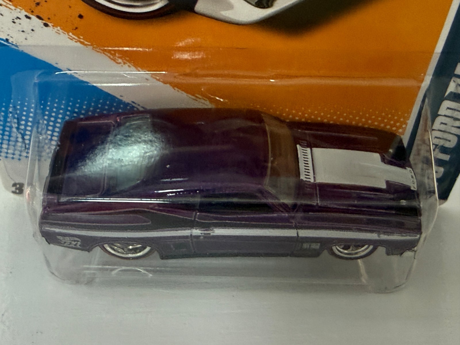 2012 HOT WHEELS SUPER TREASURE HUNT MUSCLE MANIA 10/10 ’73 FORD FALCON XB 1:64
