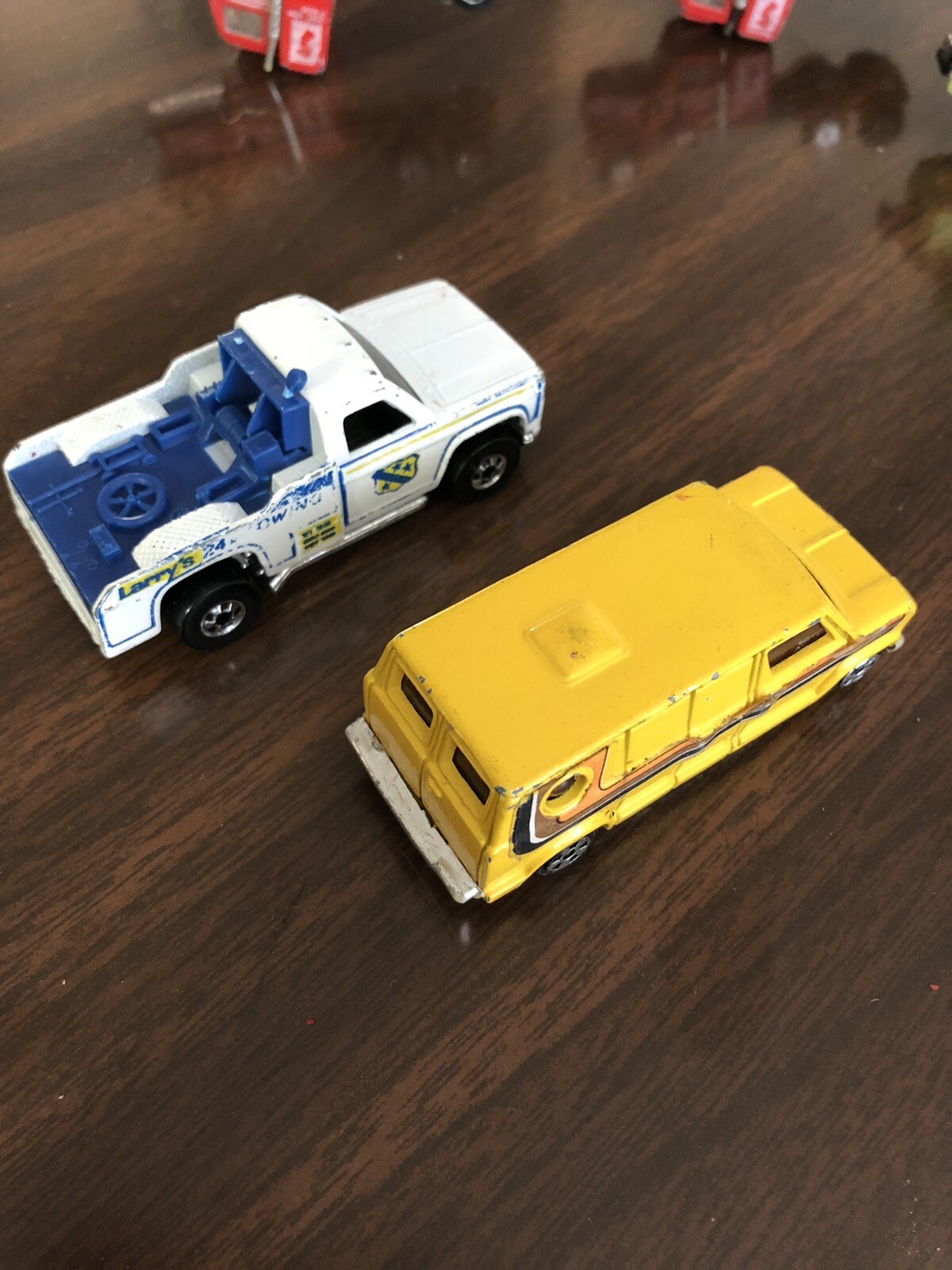 lot of 5 collectible die cast and plastic trucks, van, bulldozer and wrecker