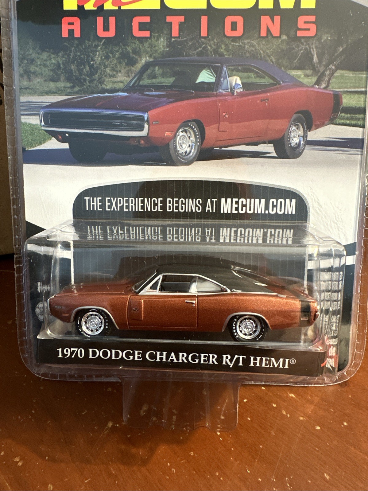 2017 Greenlight 70 Dodge Charger R/T 426 Hemi 1/64 Adult Collectible Gold