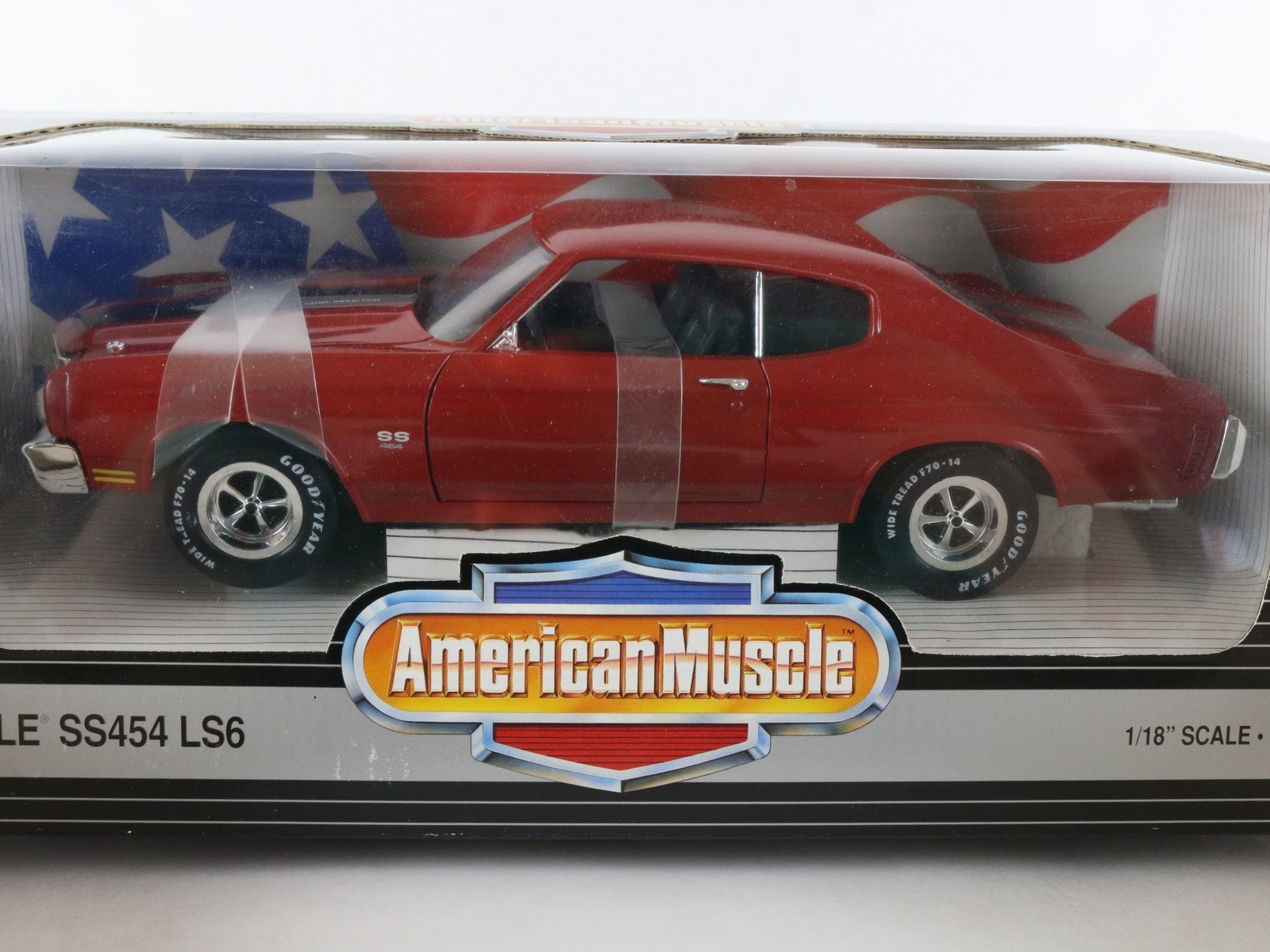 1970 Chevelle SS 454 LS6 Red Black ERTL American Muscle 1:18 Diecast Car 7486