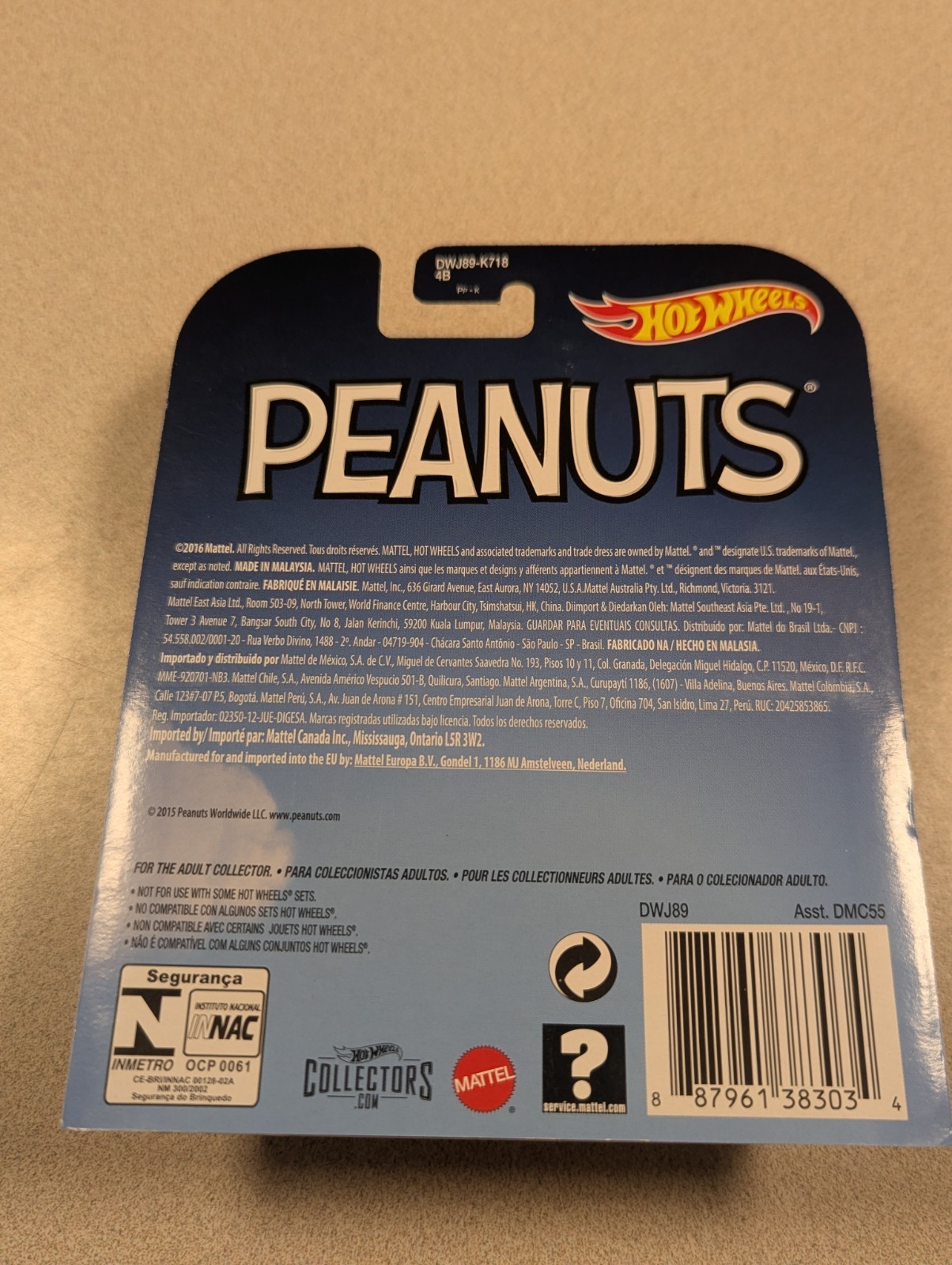 HOT WHEELS 1:64 PEANUTS REAL RIDERS SNOOPY