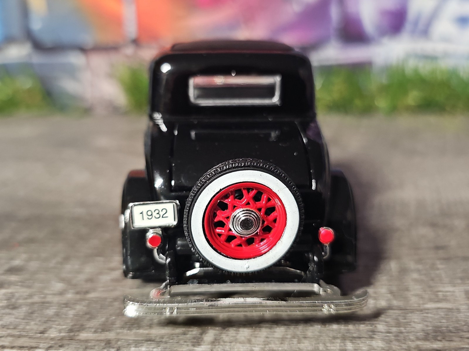 National Motor Museum Mint 1932 Ford Model A 3 Window Coupe 1:32 Diecast NO BOX