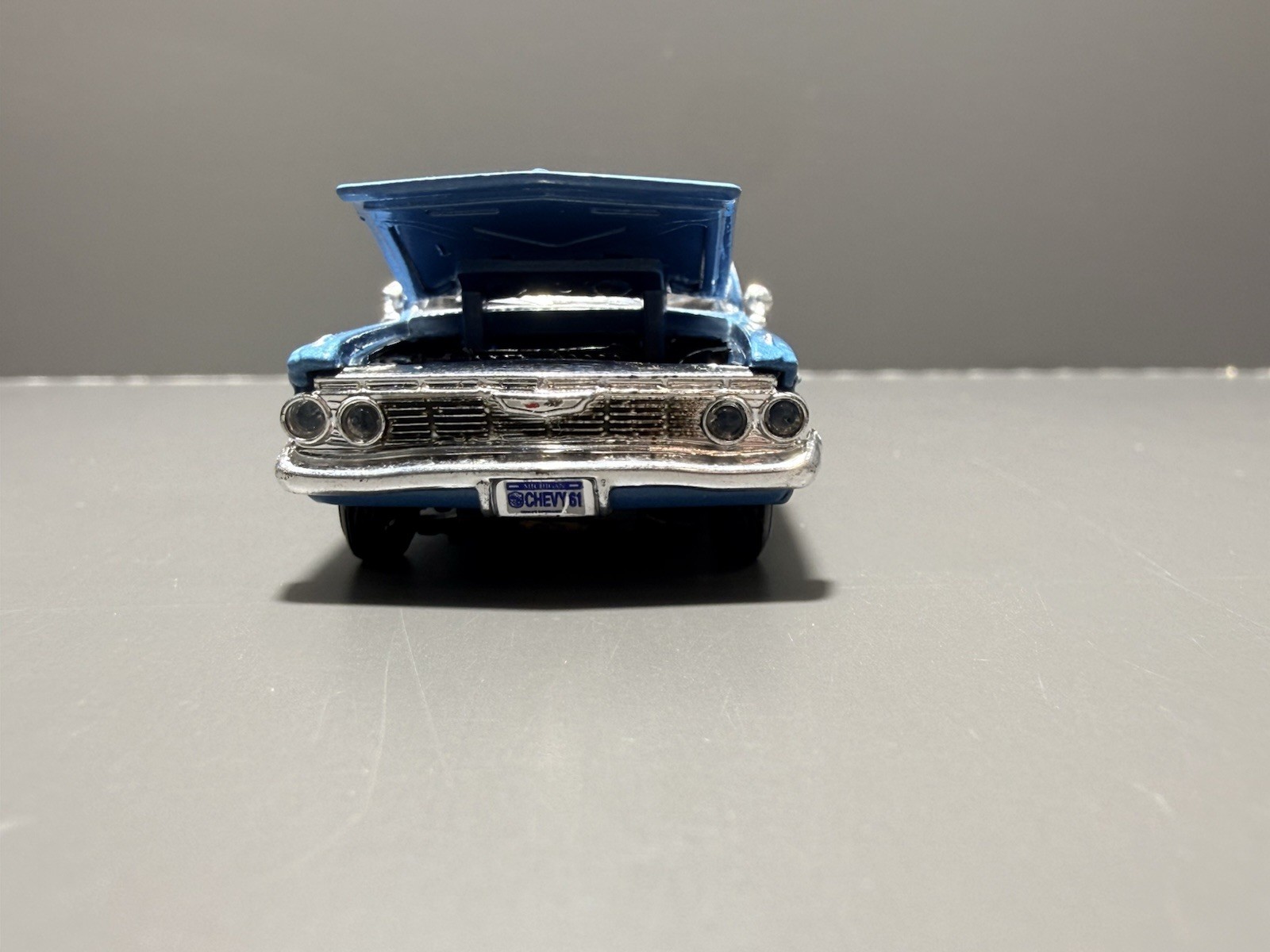 1961 61 Chevy Impala SS 409 Blue Opening Hood & Trunk 1/64 Scale
