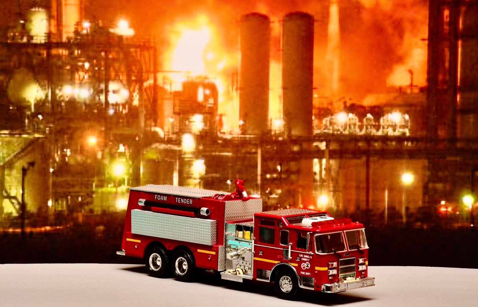 Code 3 Los Angeles County Pierce Heavy Foam Tanker ** Custom Built **