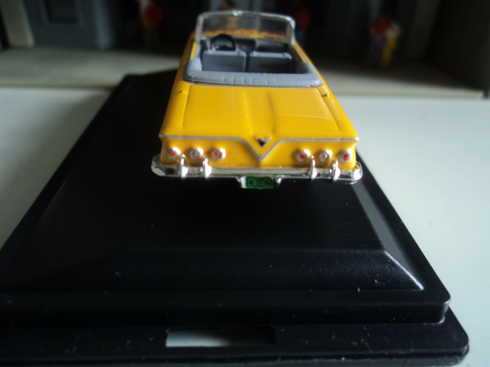 Oxford 1961 CHEVROLET IMPALA Conv. Hot Rod 1/87 HO diecast car GM
