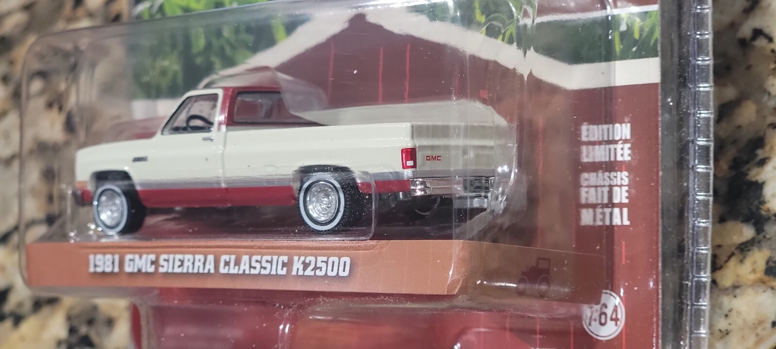 GREENLIGHT 1:64 1963 Chevrolet Impala SS Convertible Lowriders Series 6 GL63070C