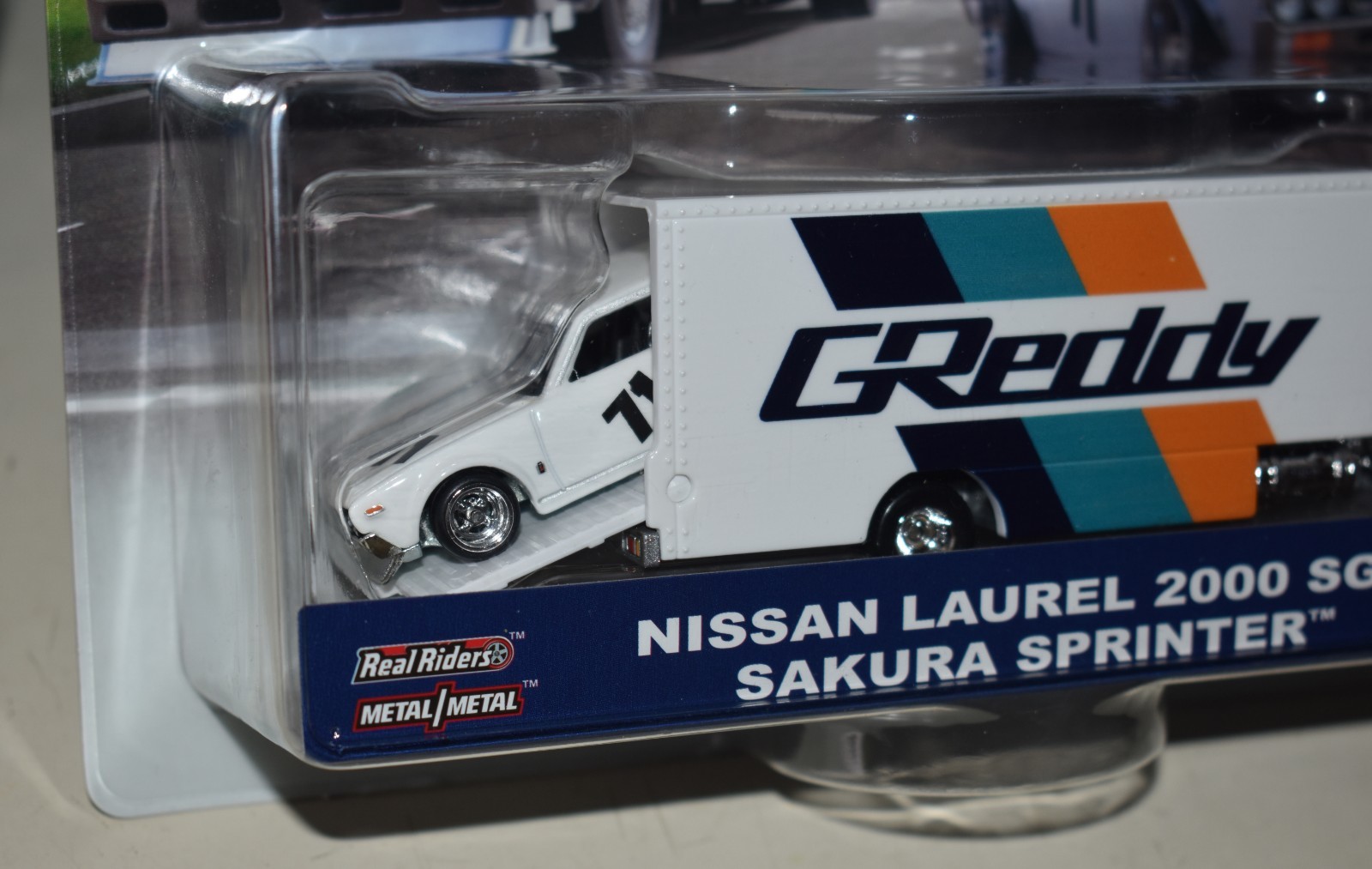 Hot Wheels Team Transporter Nissan Laurel 2000 SGX Sakura Sprinter NEW
