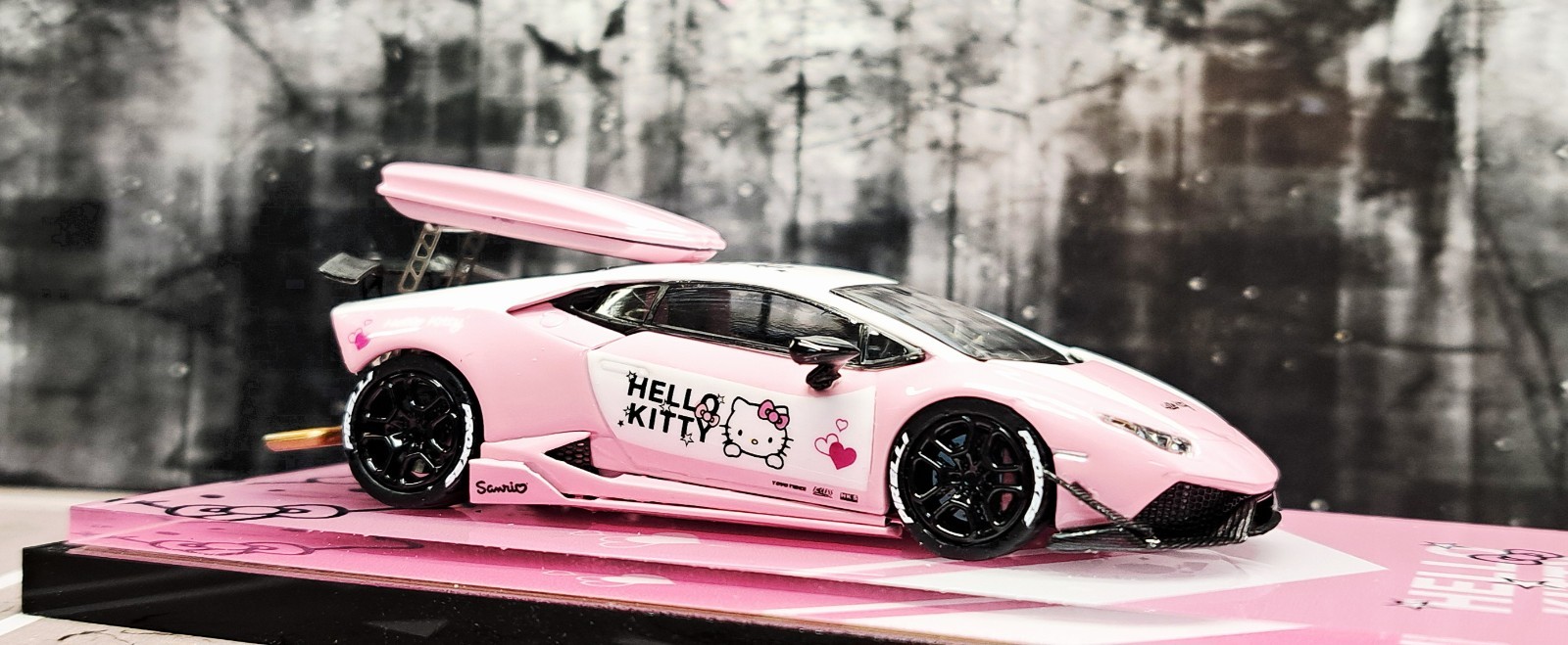 1/64 Lamborghini Huracan LP610 ‼️Second Item 5$ OFF‼️