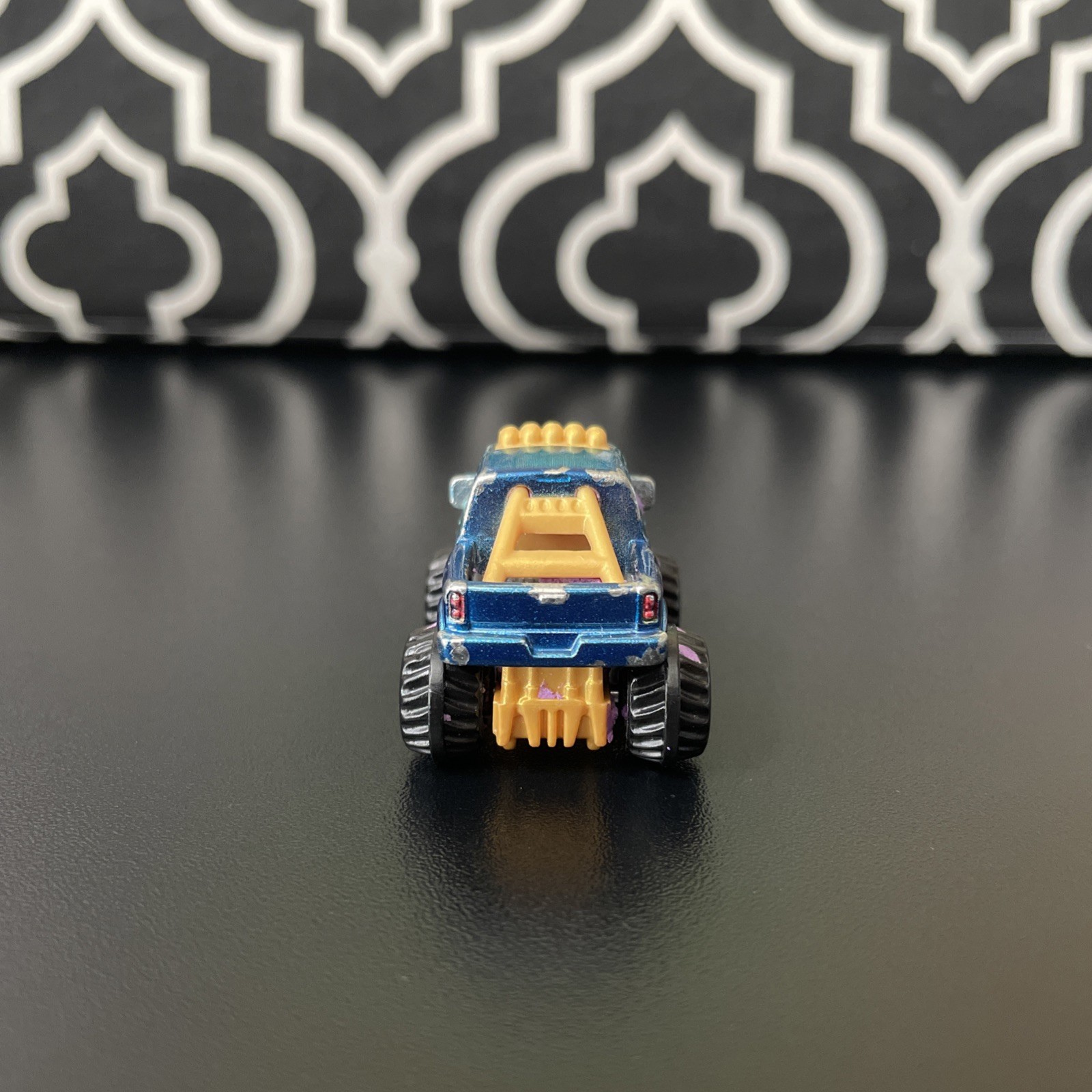 Disney Pixar Cars Ivy Metallic Cars On The Road Mini Racers
