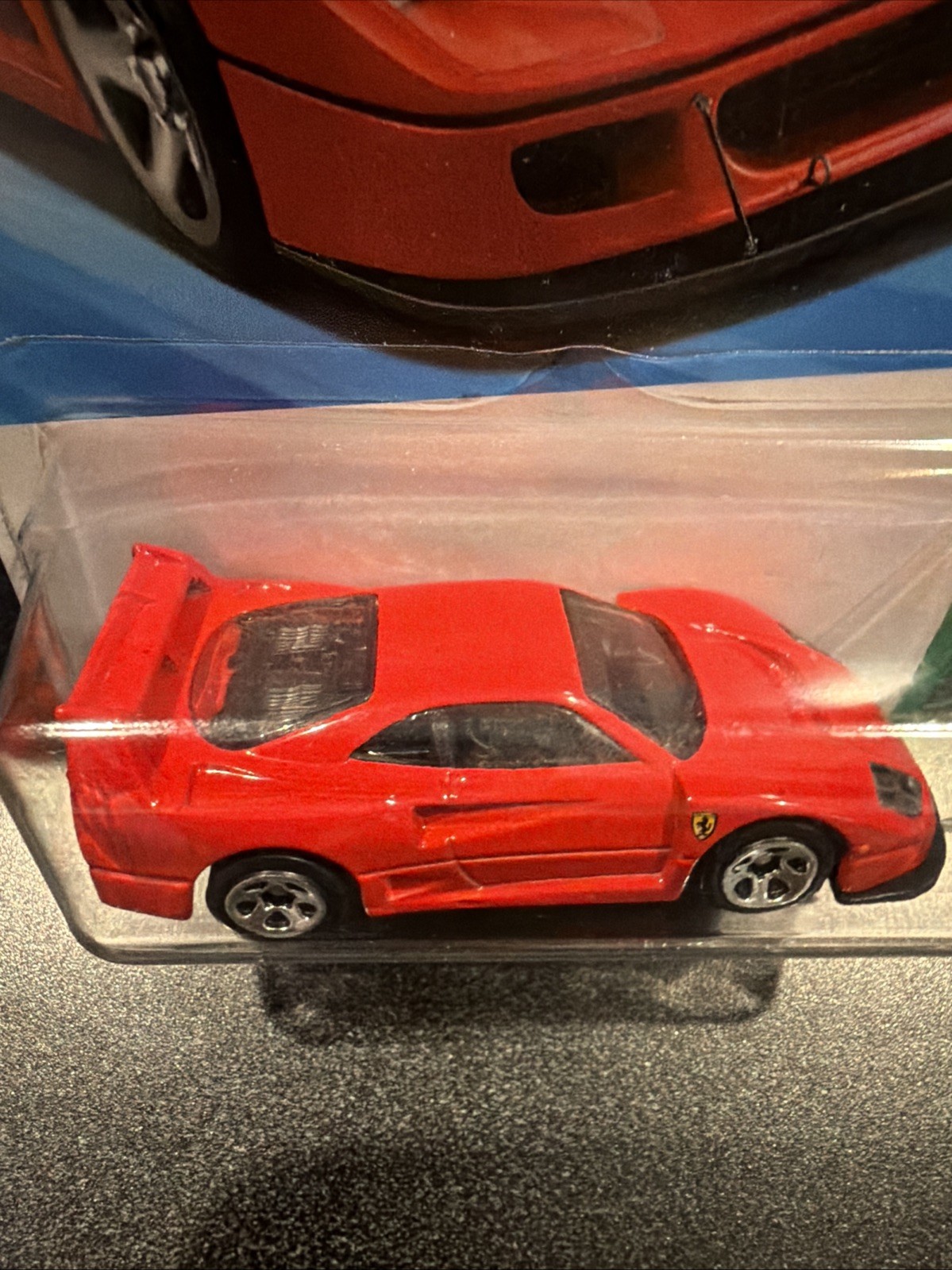 2025 New Hot Wheels Ferrari F40 Competizione Red 198/250 Exotics 4/5