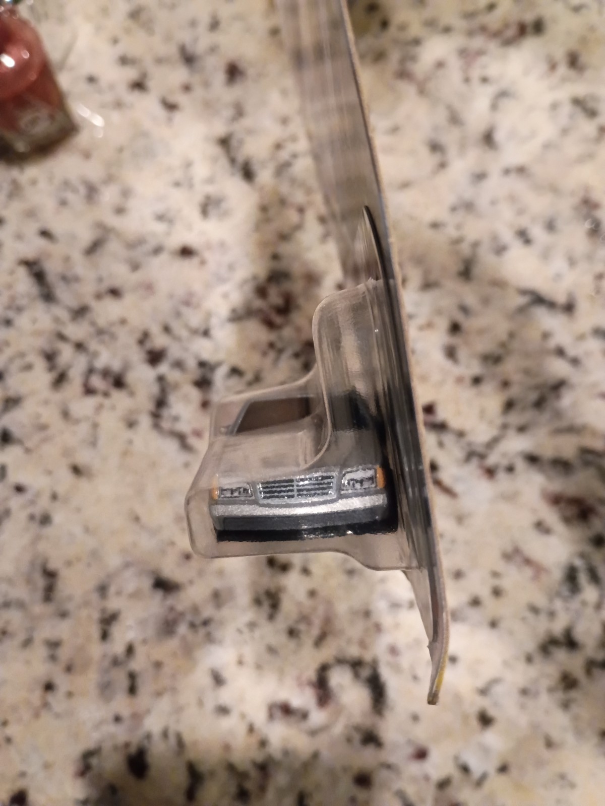 Read CUSTOM – 2 cars – MERCEDES-BENZ 500 SEL HOT WHEELS HRT94