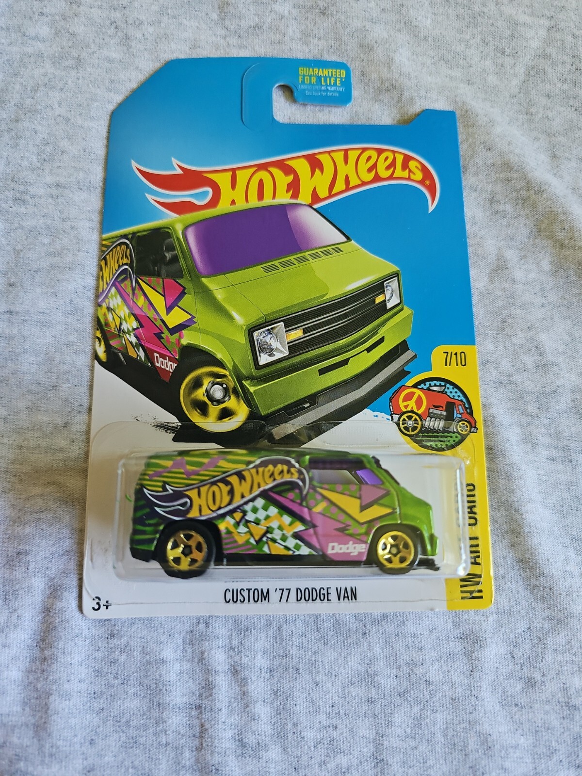 2016 Hot Wheels CUSTOM 77 DODGE VAN Green ?/250 GREAT CARD Art Cars KMART COLOR