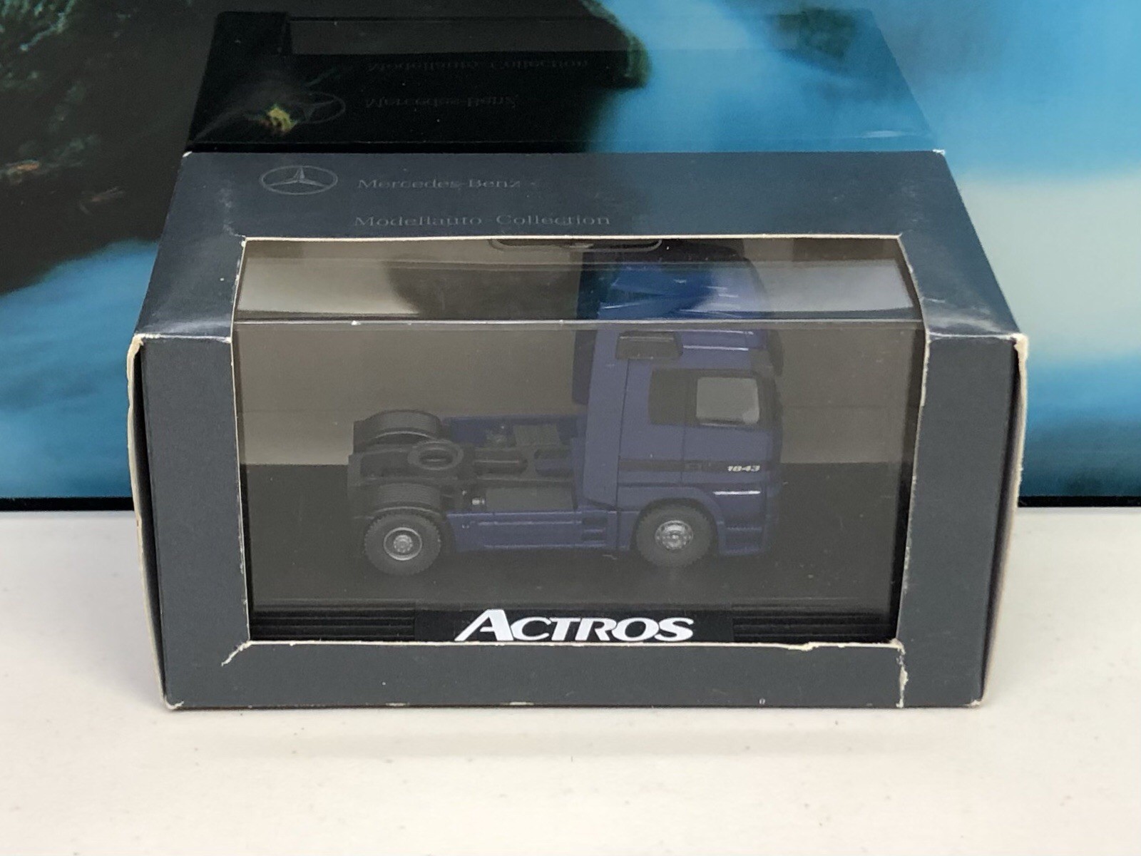 Actros Mercedes- Benz 1/64 Mini, Cab Only Brand New
