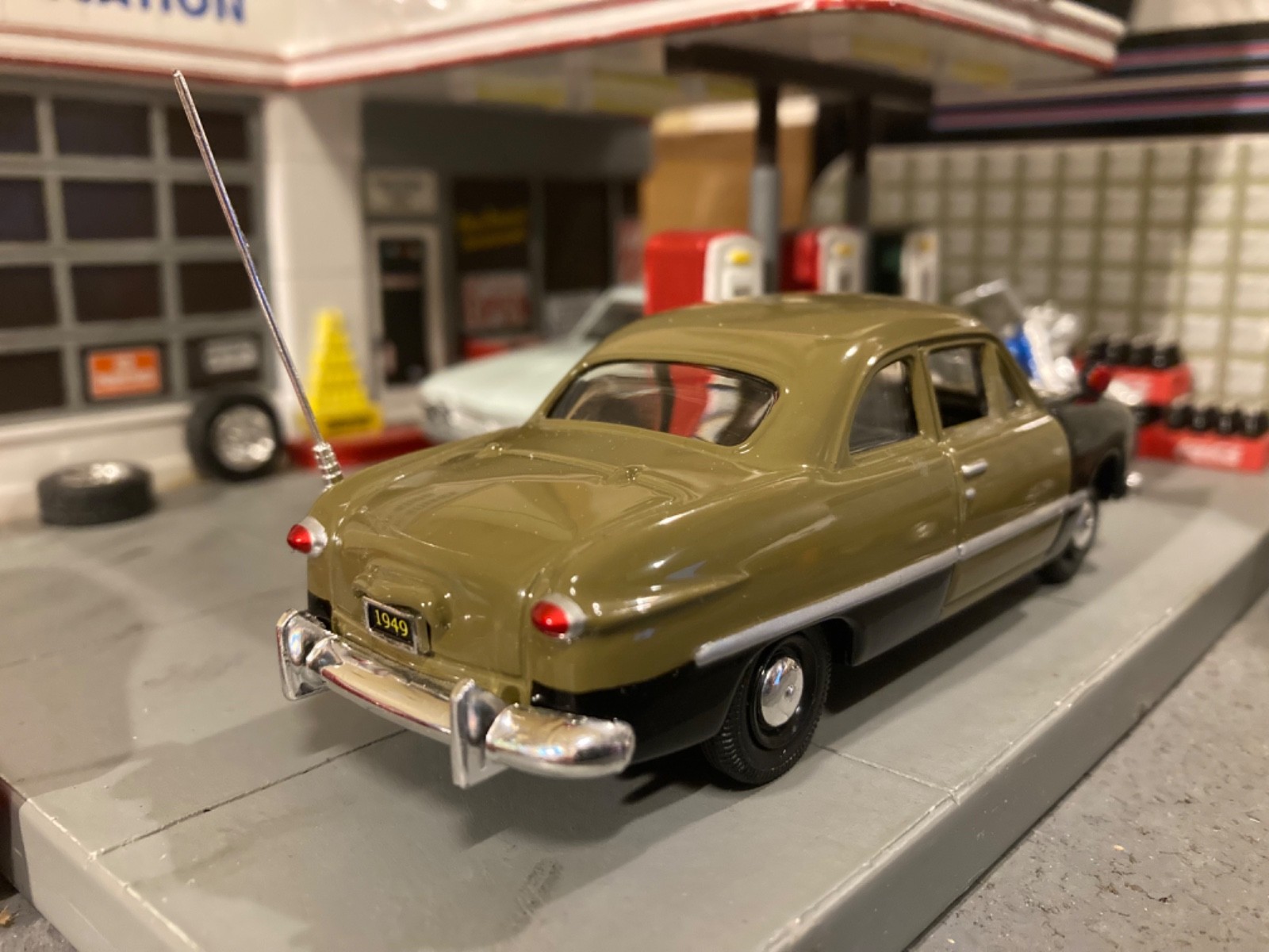 Custom 1949 Ford Unmarked United States Army Police or Staff Car, 1/43 Scale