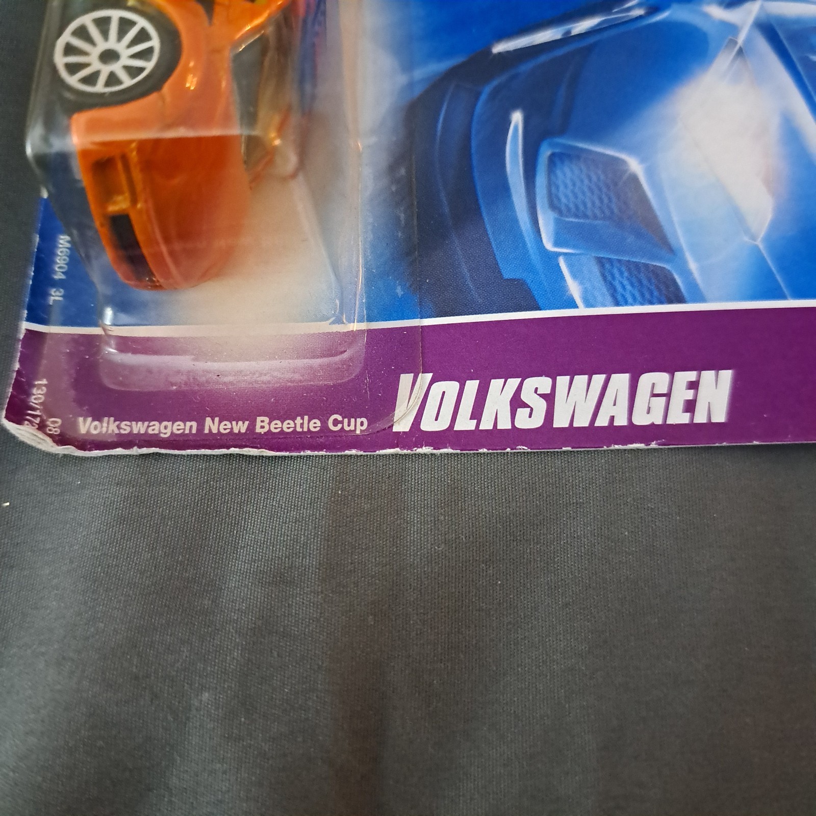 Hot Wheels Volkswagen New Bettle Cup Orange 02/04 Unopened Package