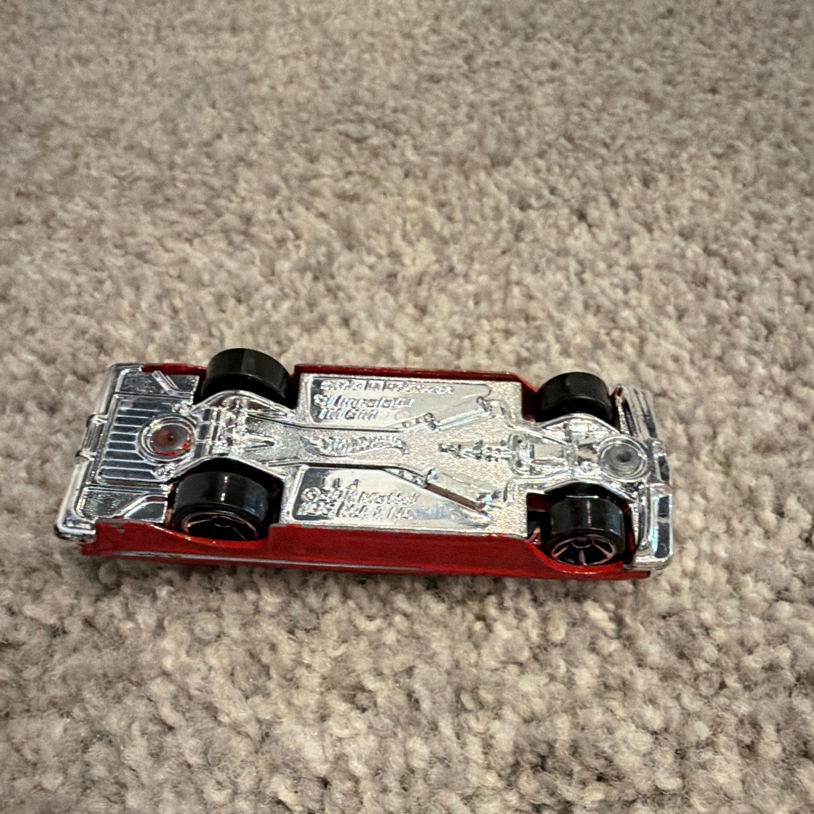 Hot Wheels Classics 1961 Chevrolet Impala 1:64 Red Diecast